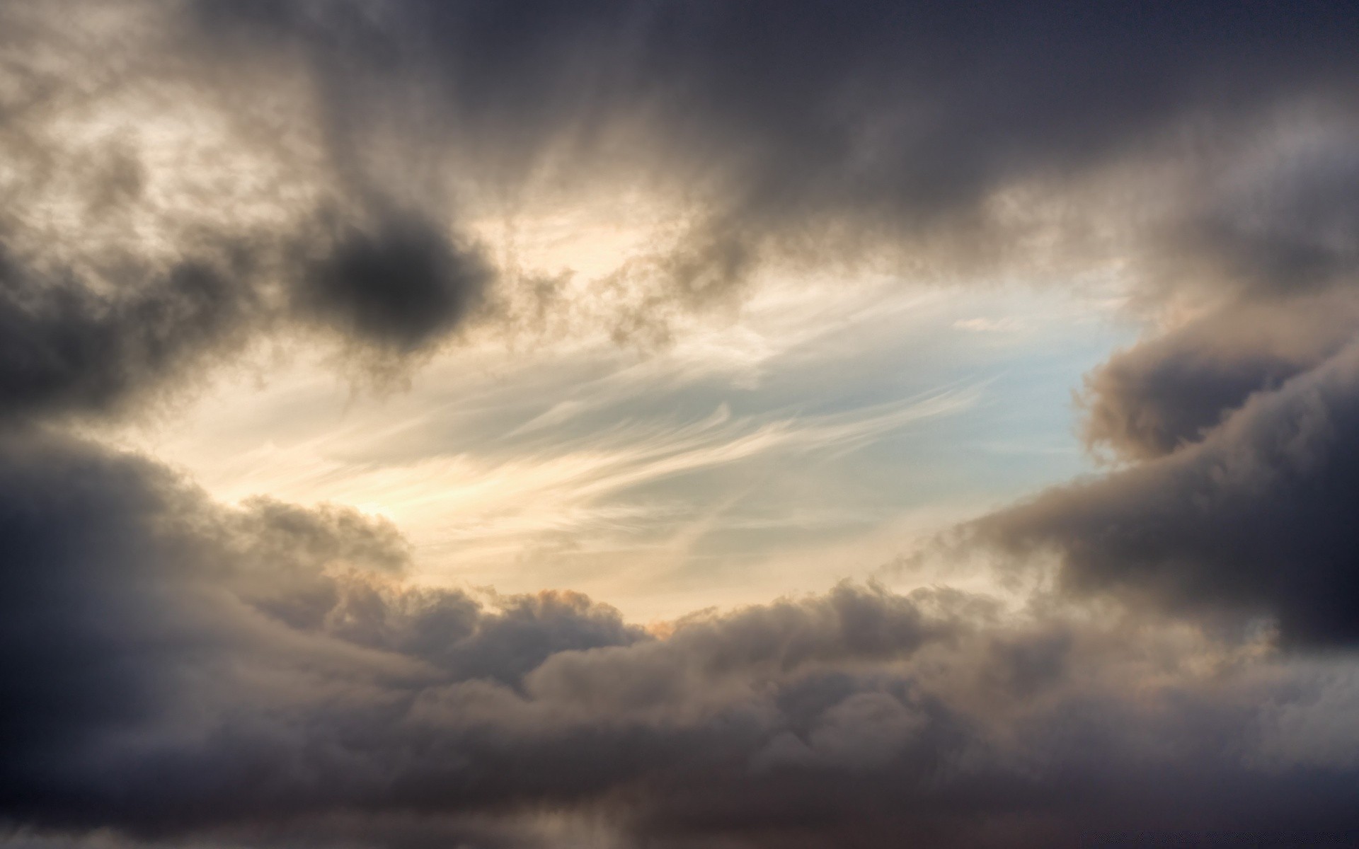 cielo cielo tramonto tempesta tempo natura pioggia sole paesaggio drammatico luce all aperto alba meteorologia bel tempo buio sera moody crepuscolo nuvoloso