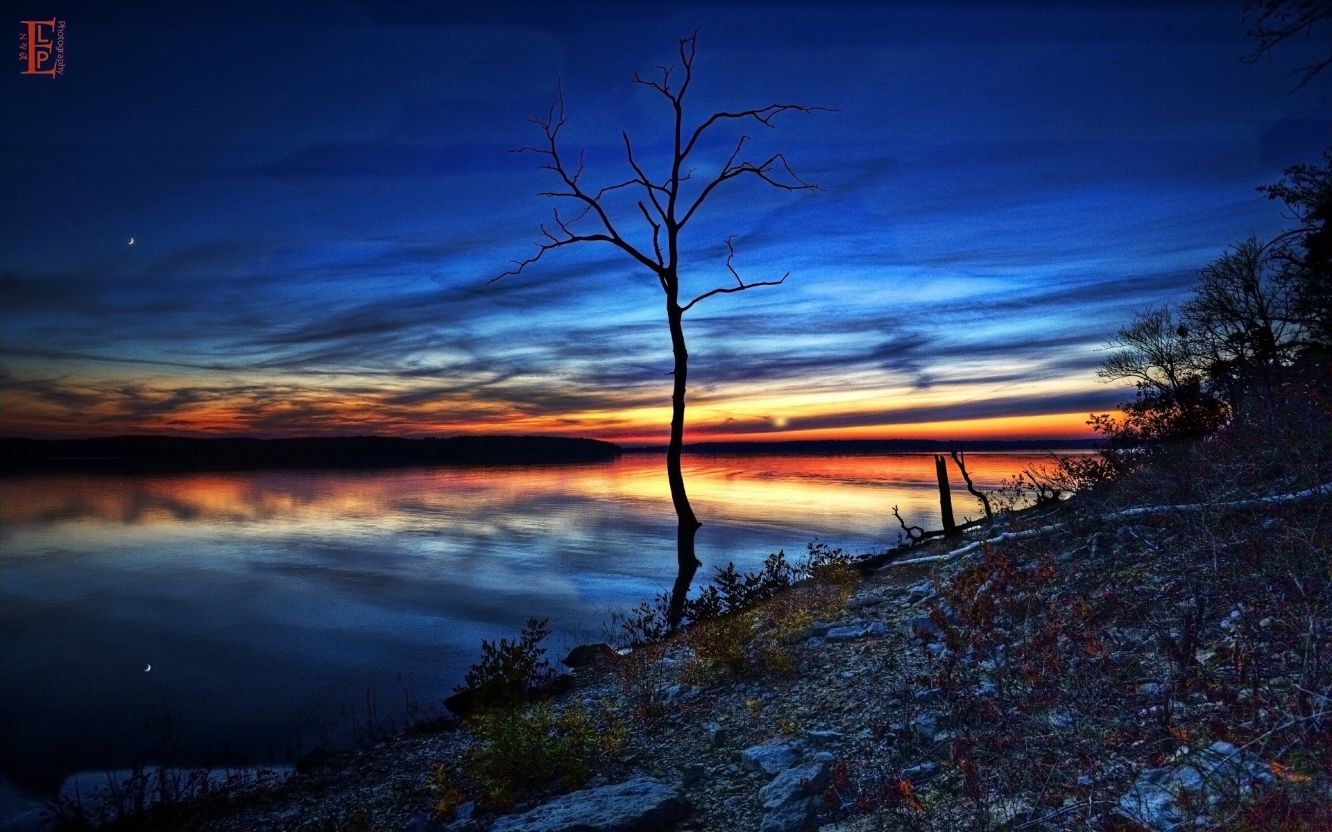 the sky sunset evening dusk water dawn sky landscape nature lake light beach reflection ocean travel outdoors sun sea