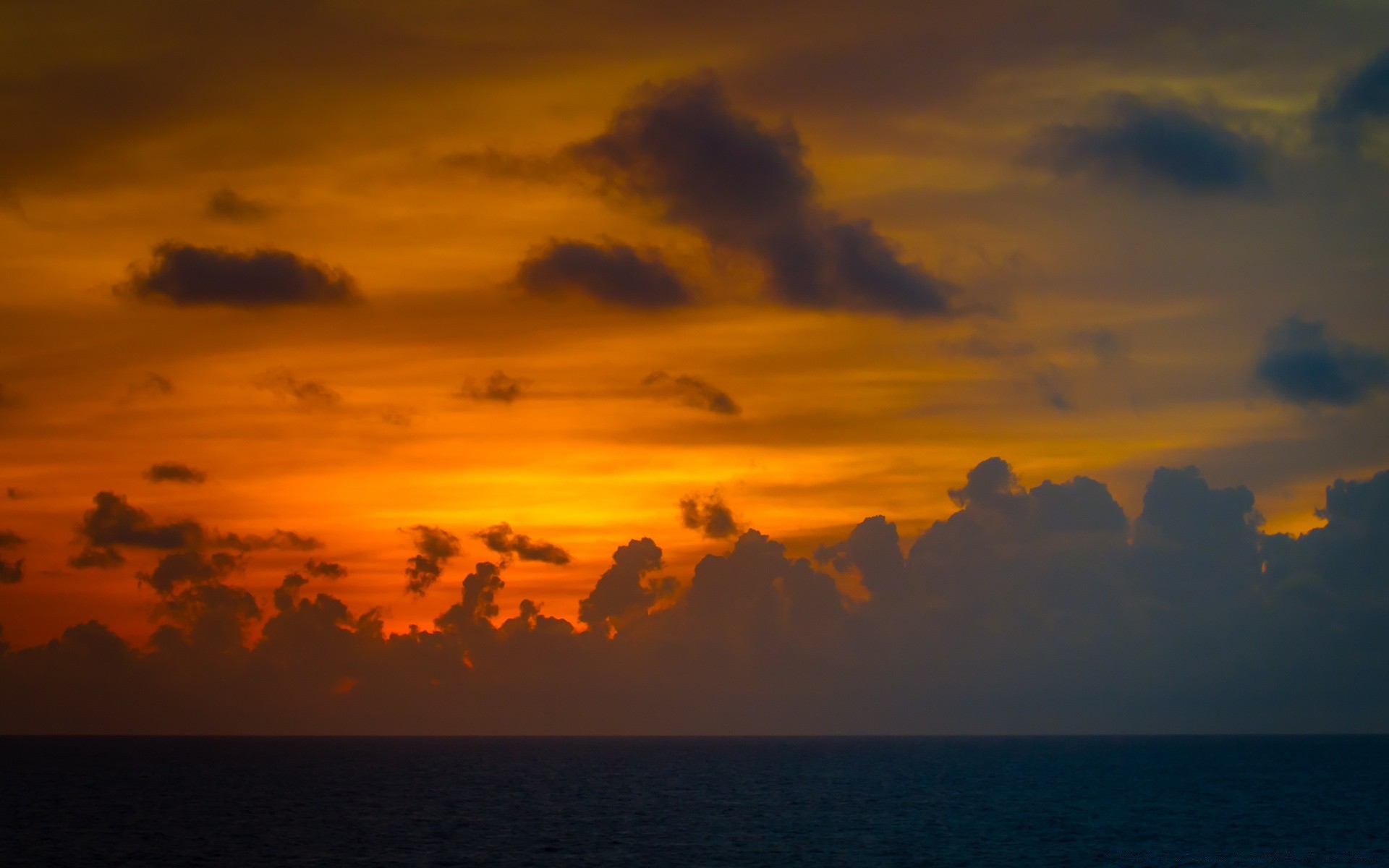 céu pôr do sol água amanhecer noite anoitecer luz de fundo céu mar praia sol oceano silhueta luz paisagem viajar paisagem