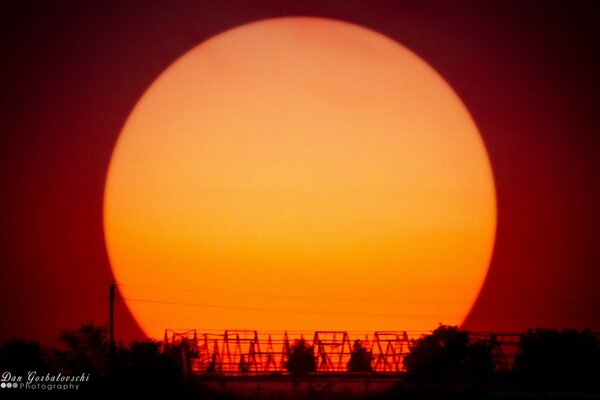 Soir ciel lune coucher de soleil