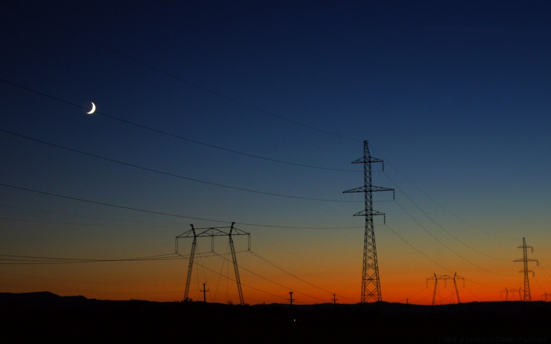 cielo elettricità tensione potenza fili energia cielo fornitura torre silhouette industria distribuzione tramonto tecnologia pilone alternativa generatore ambienti trasmissione volt