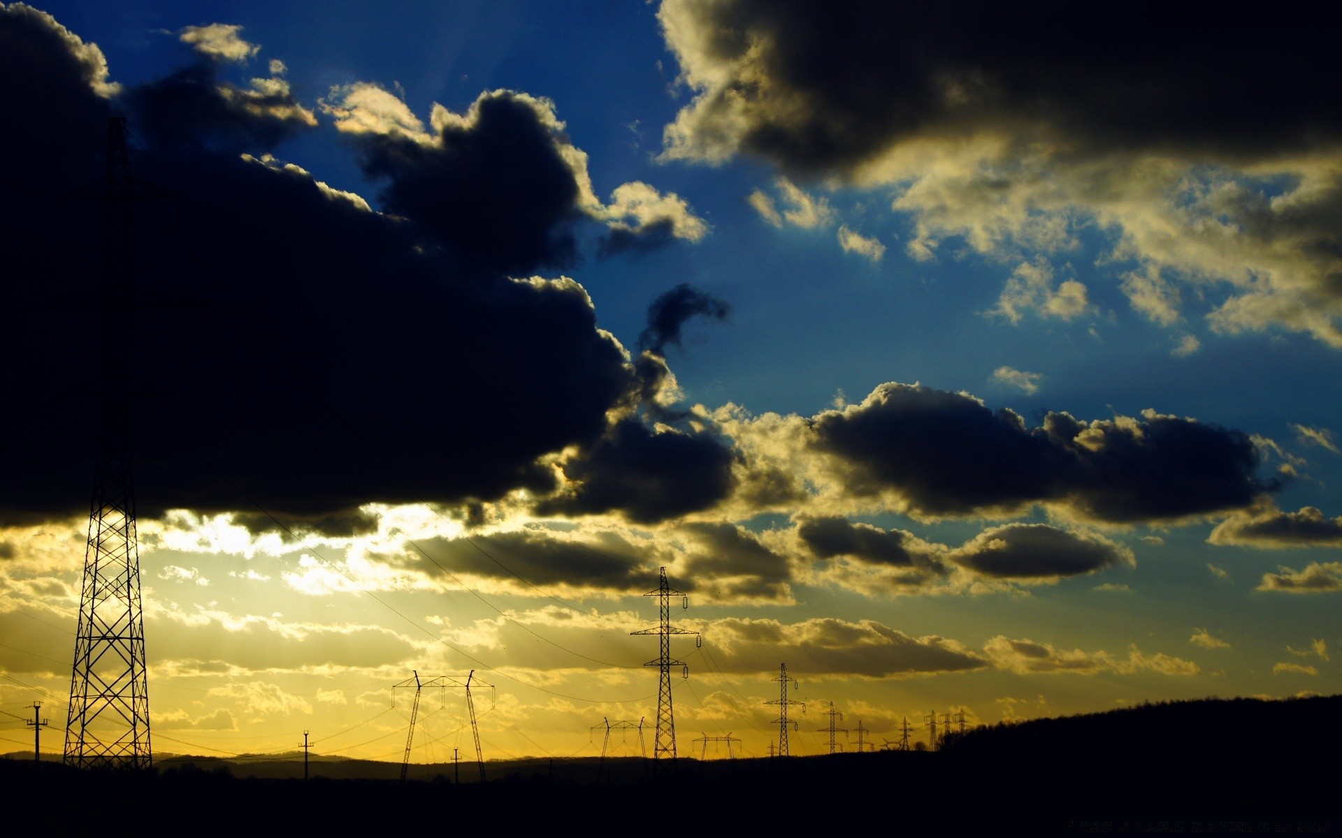 ciel silhouette ciel coucher de soleil paysage lumière soir rétro-éclairé tempête aube soleil météo nuage crépuscule