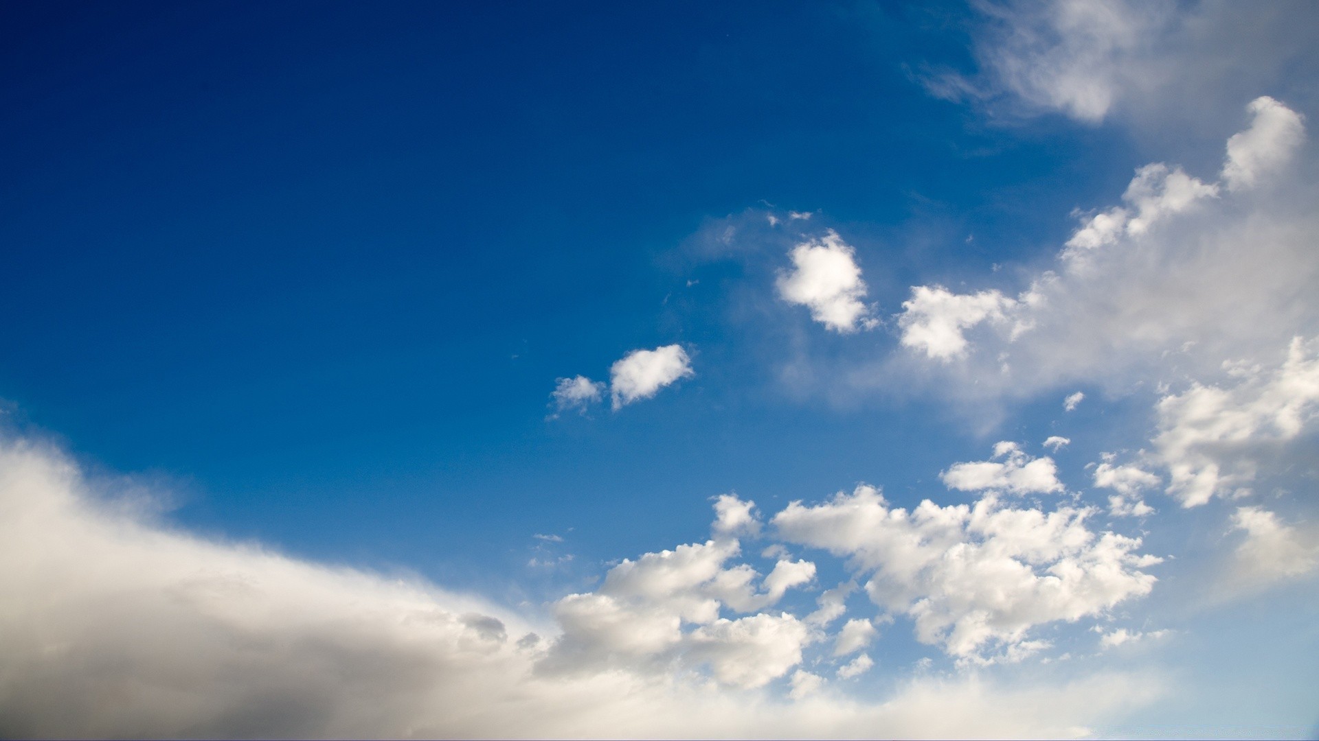 himmel natur himmel im freien sonne gutes wetter wetter meteorologie sommer flaumig himmel licht tageslicht regen atmosphäre hoch landschaft raum bewölkt geschwollen