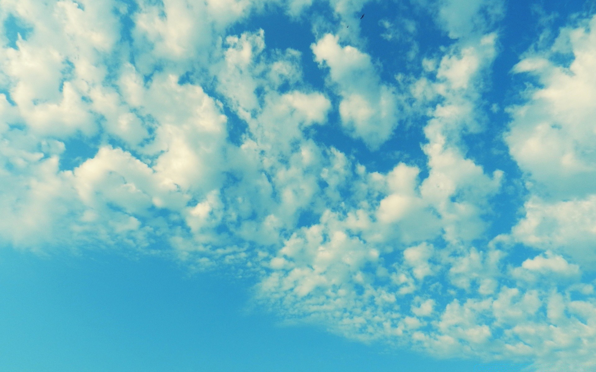 himmel flaumig natur sommer hoch gutes wetter wetter himmel im freien tageslicht desktop himmel sonne luft atmosphäre raum meteorologie licht hell bewölkt