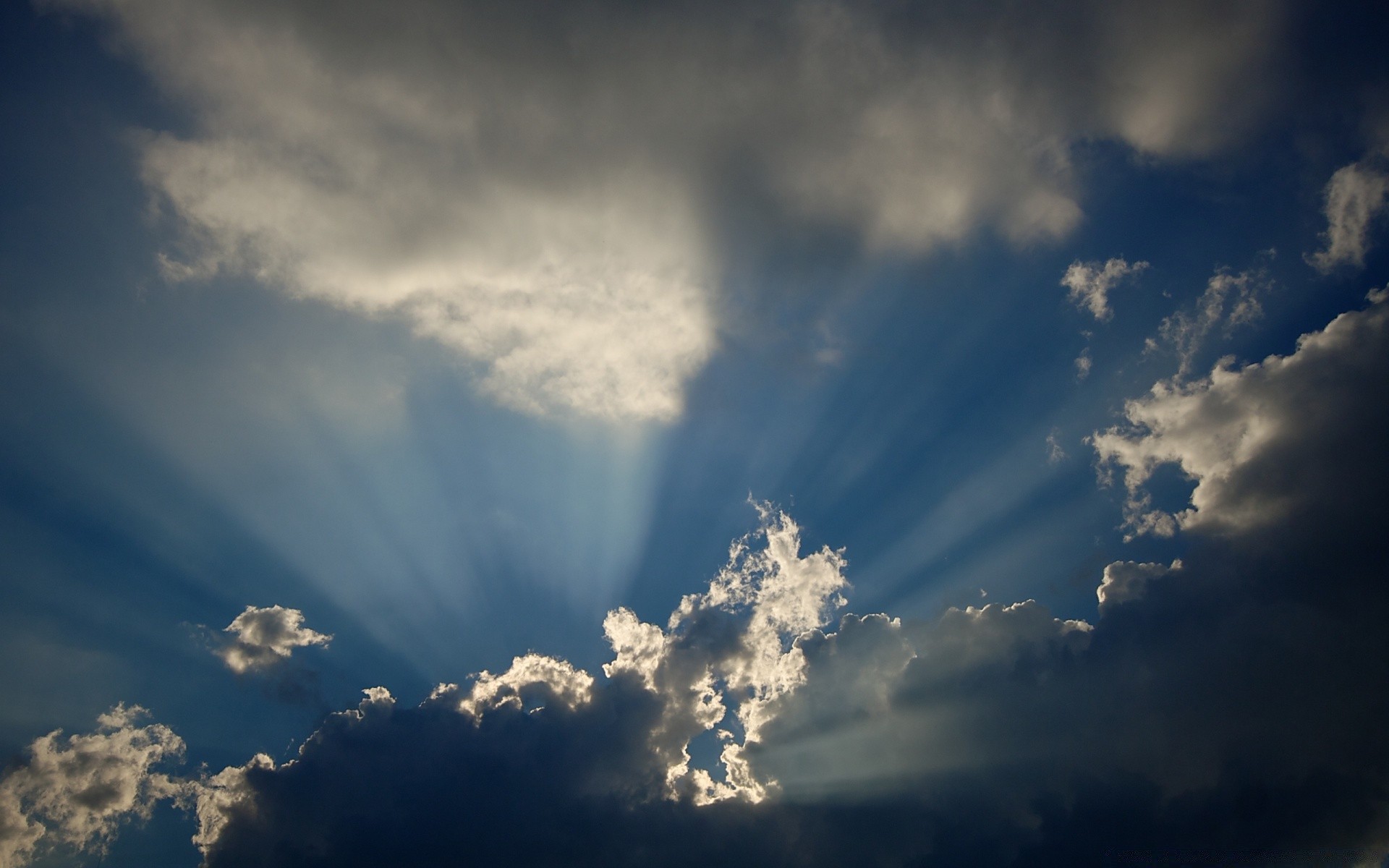 niebo niebo natura słońce pogoda meteorologia niebo deszcz dobra pogoda na zewnątrz światło zachód słońca burza krajobraz lato dramatyczne światło dzienne