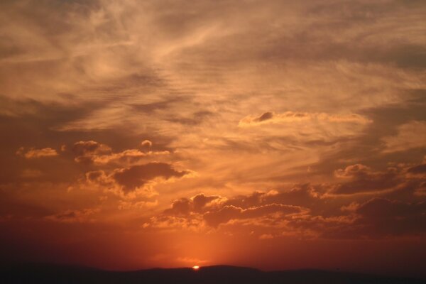 Evening sky fading sunset