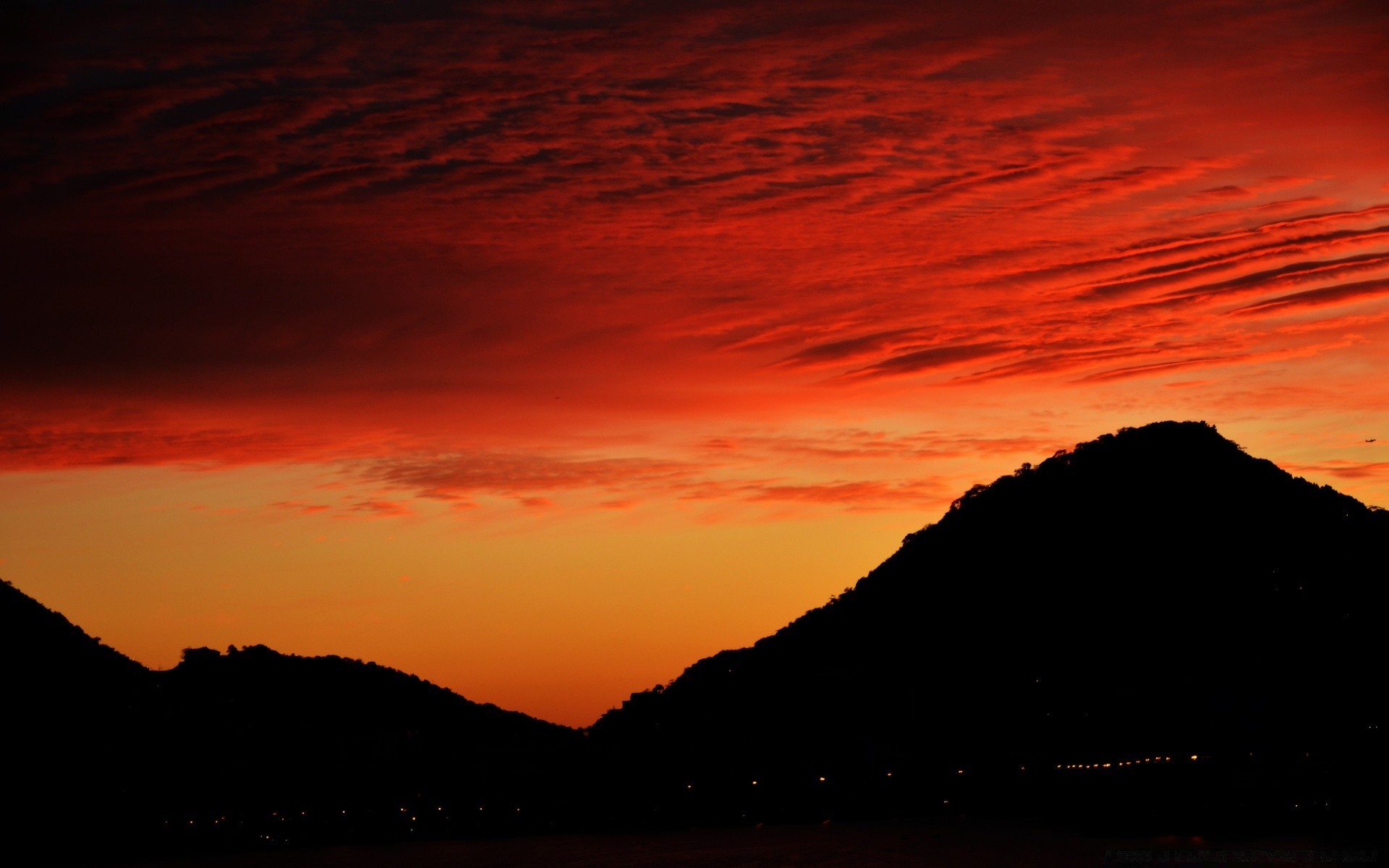 cielo tramonto alba sera crepuscolo sole silhouette illuminato paesaggio cielo viaggi all aperto montagna