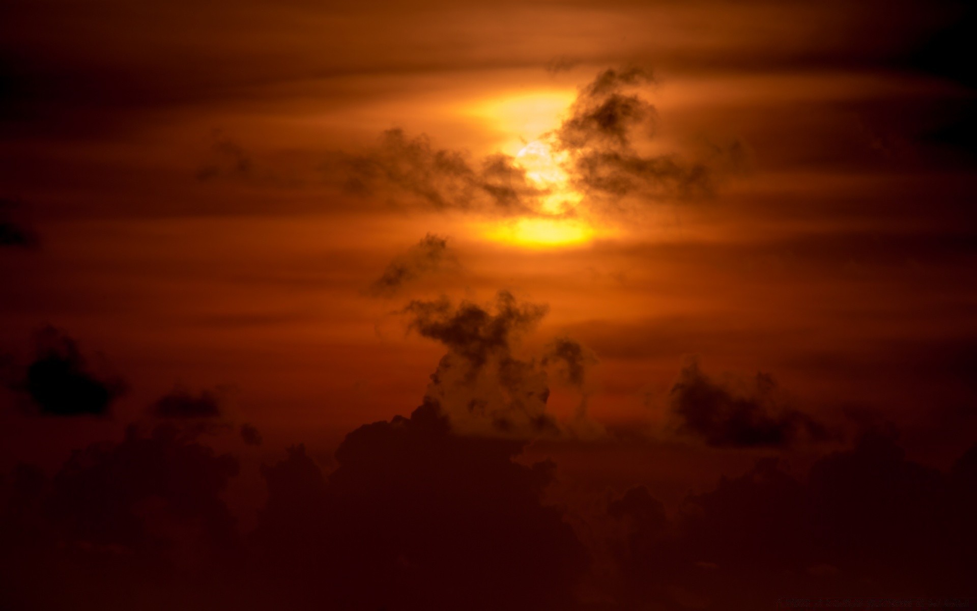 ciel coucher de soleil soir rétro-éclairé aube lumière silhouette soleil paysage crépuscule ciel à l extérieur nature beau temps