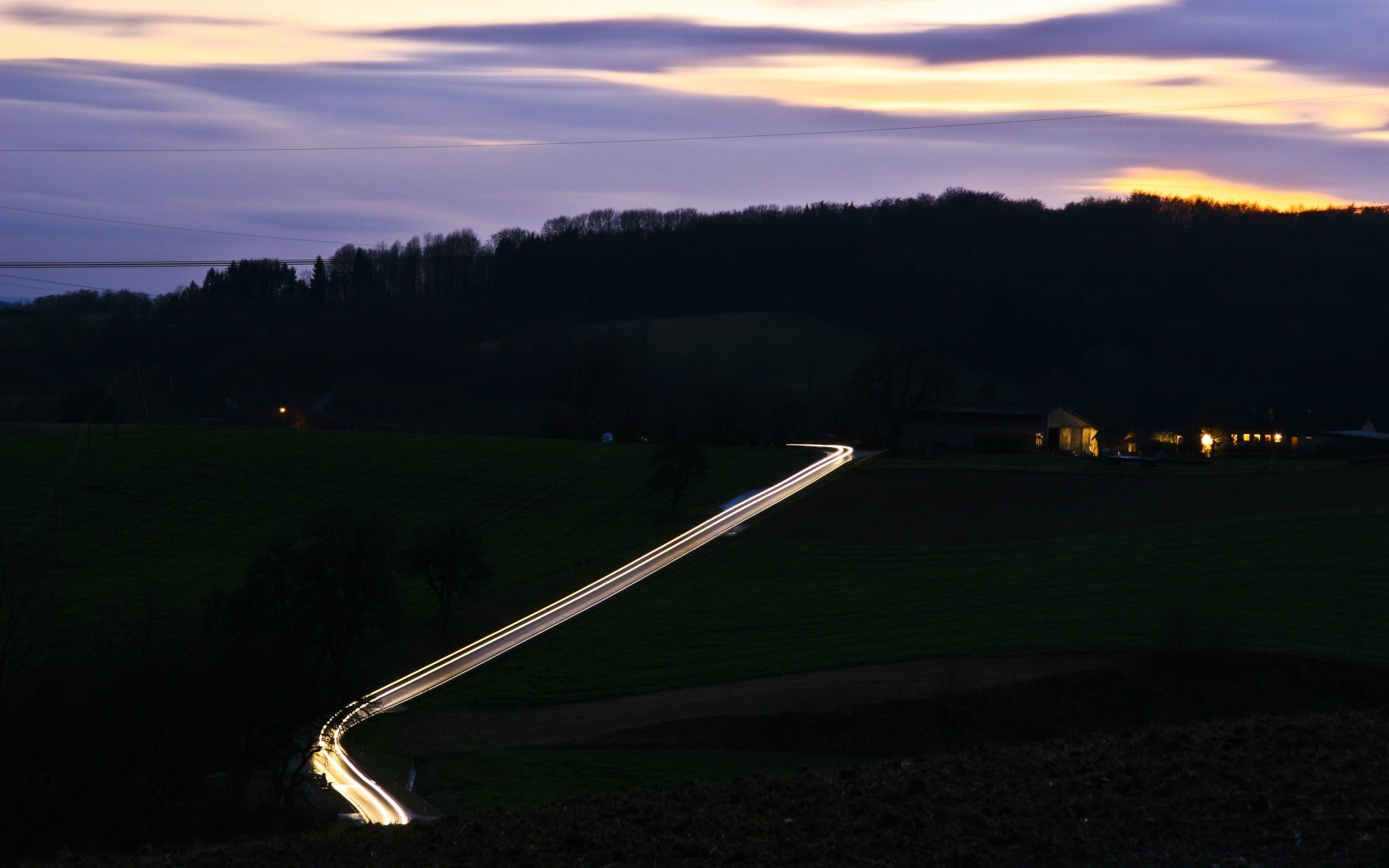 cielo paisaje puesta de sol luz viajes carretera árbol amanecer noche cielo luz del día tierra cultivada agua sistema de transporte coche al aire libre