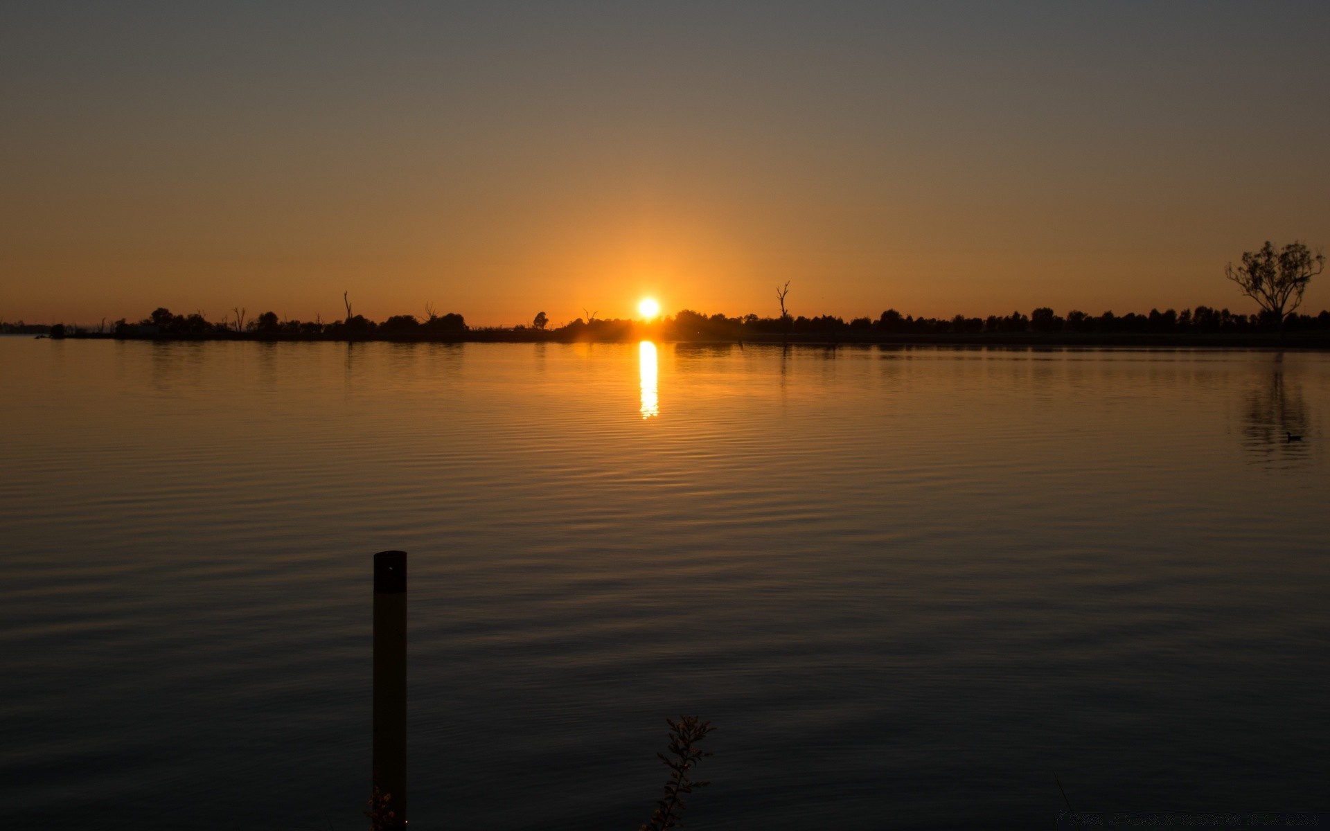 lake sunset dawn water reflection evening sun dusk river silhouette landscape sky light backlit nature