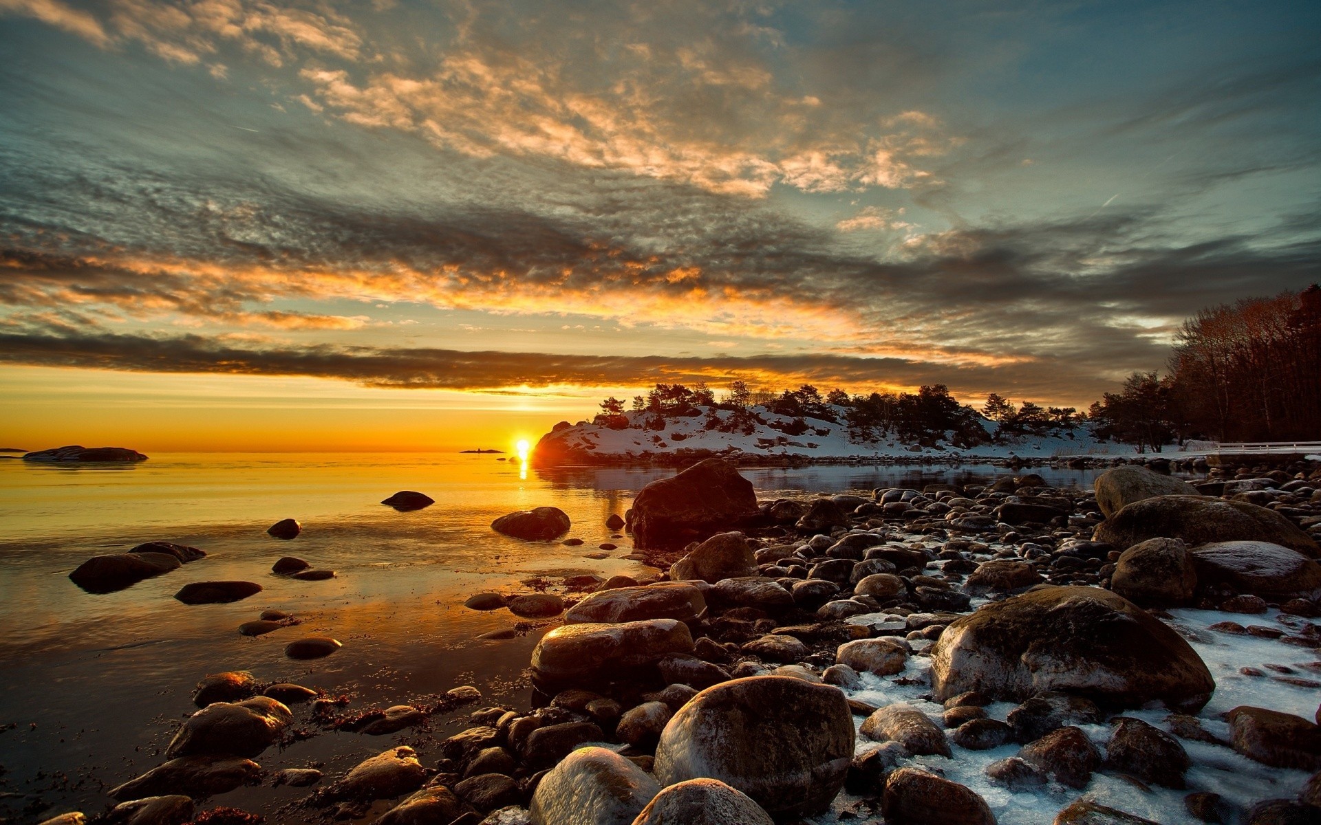 lac coucher de soleil aube eau crépuscule soleil plage soir océan mer ciel mer nature paysage beau temps paysage réflexion