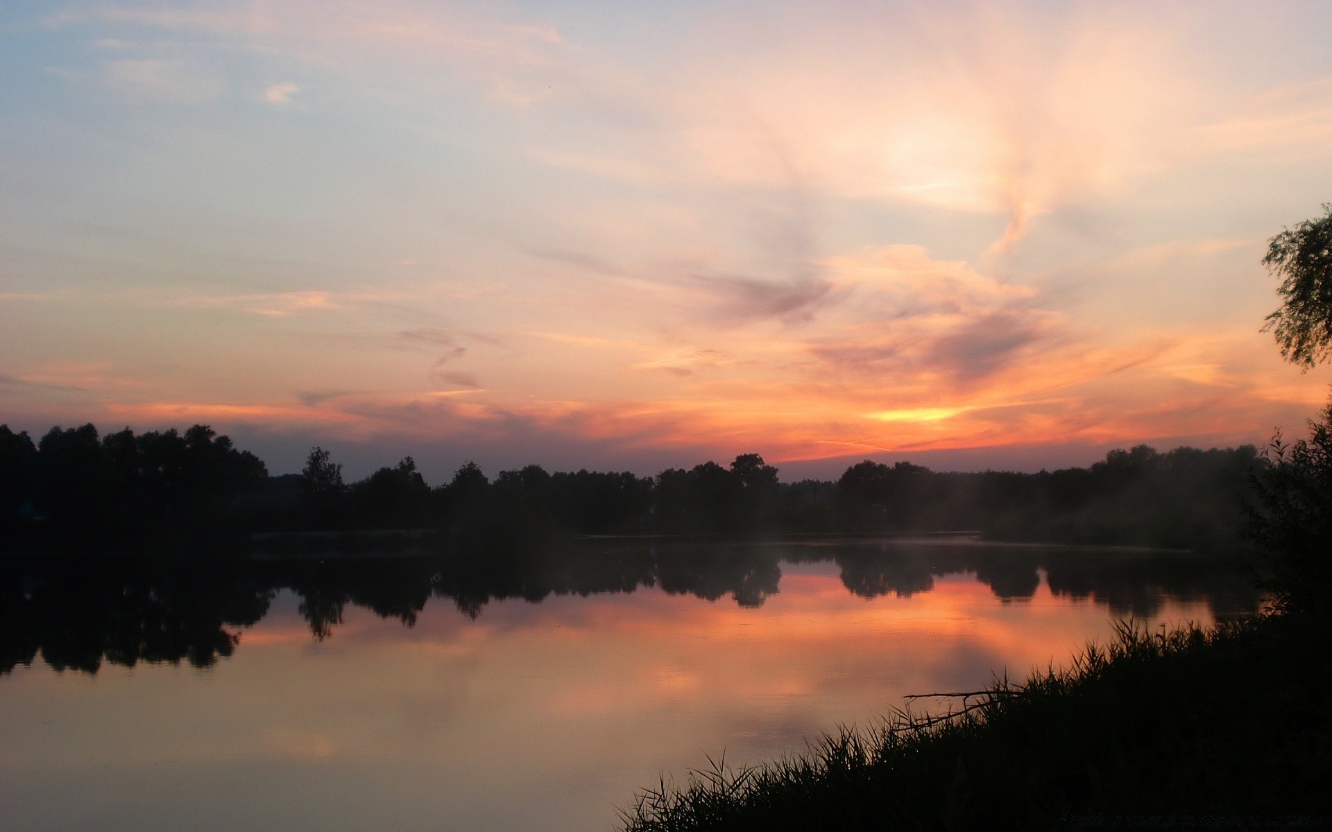 lago tramonto alba acqua sera paesaggio crepuscolo sole riflessione albero all aperto natura cielo nebbia sagoma nebbia