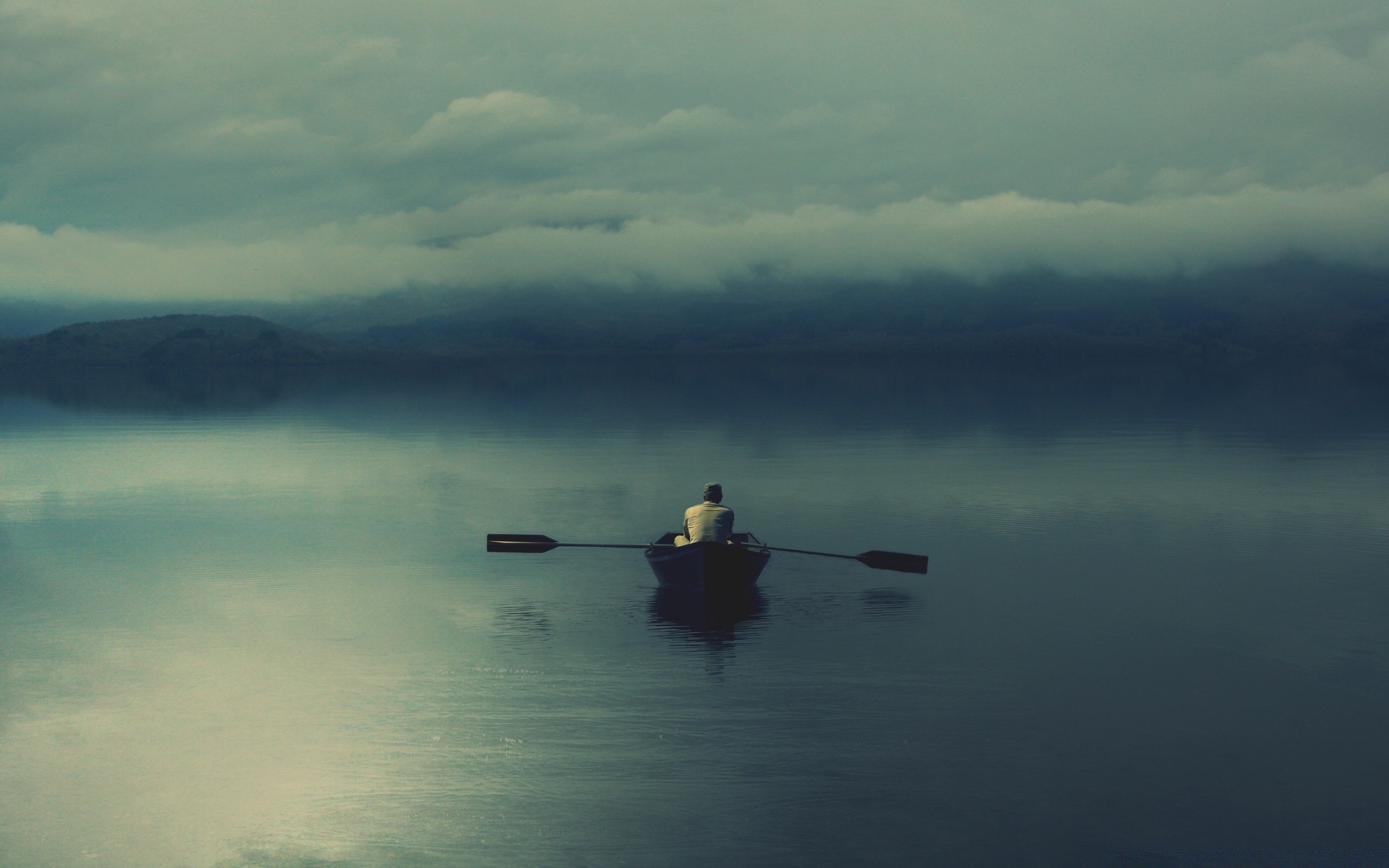 lake water watercraft fisherman sunset recreation vehicle landscape fog dawn canoe reflection boat ocean sea daylight beach backlit