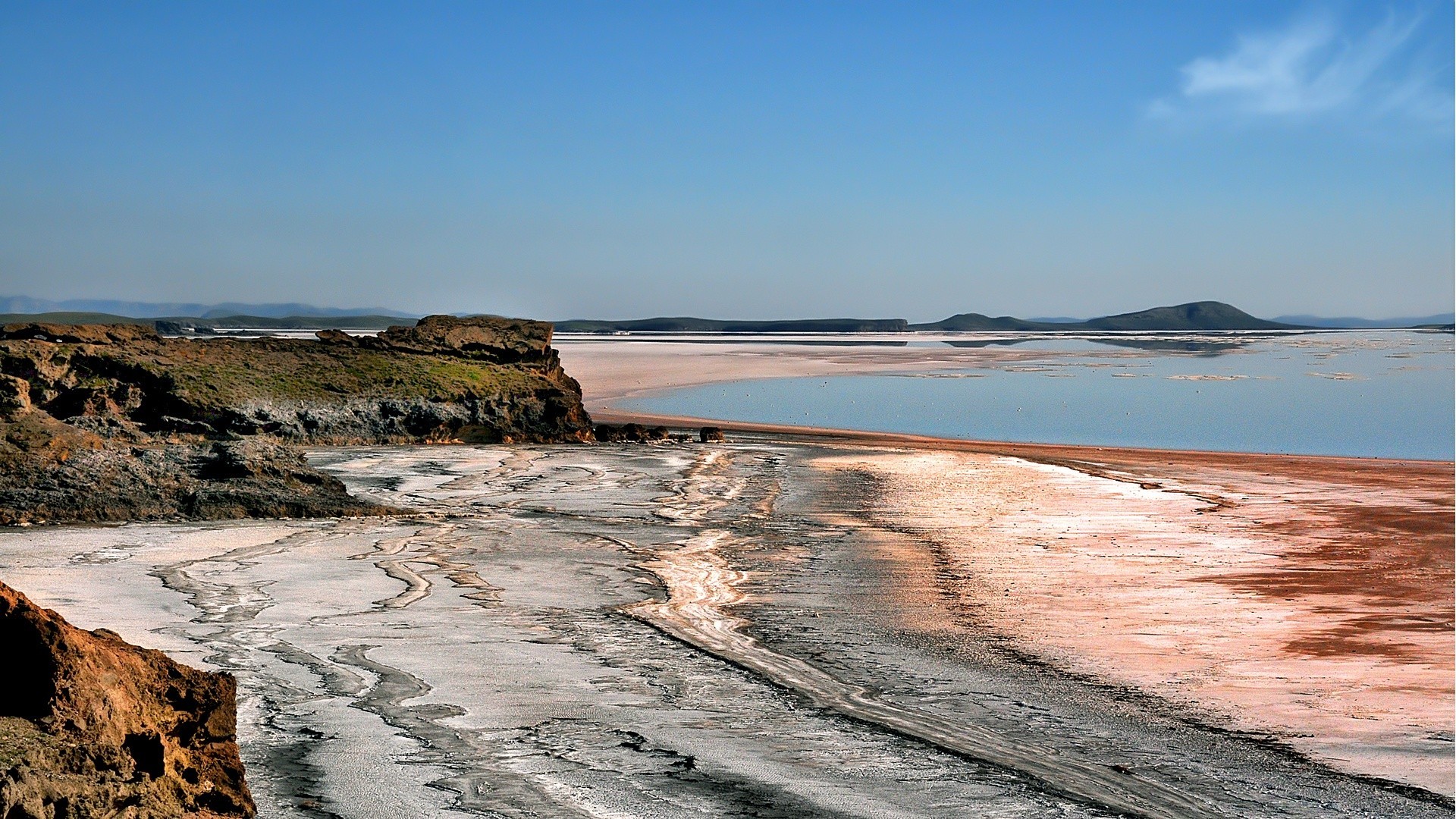 jeziora wody morze morze plaża ocean krajobraz niebo podróże natura piasek rock na zewnątrz krajobraz sceniczny lato