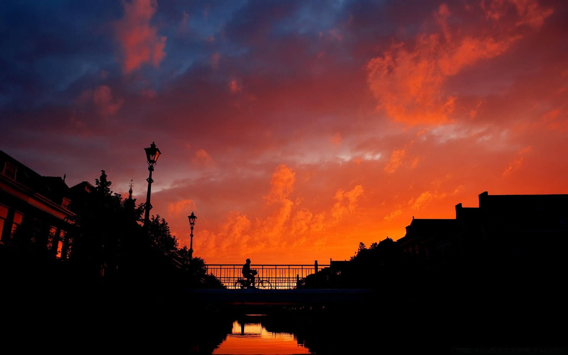 ciel coucher de soleil soir aube crépuscule silhouette ciel eau lumière soleil architecture rétro-éclairé voyage ville