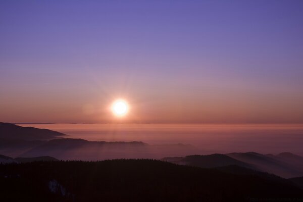 Leichte Dämmerung eines sanften Sonnenuntergangs