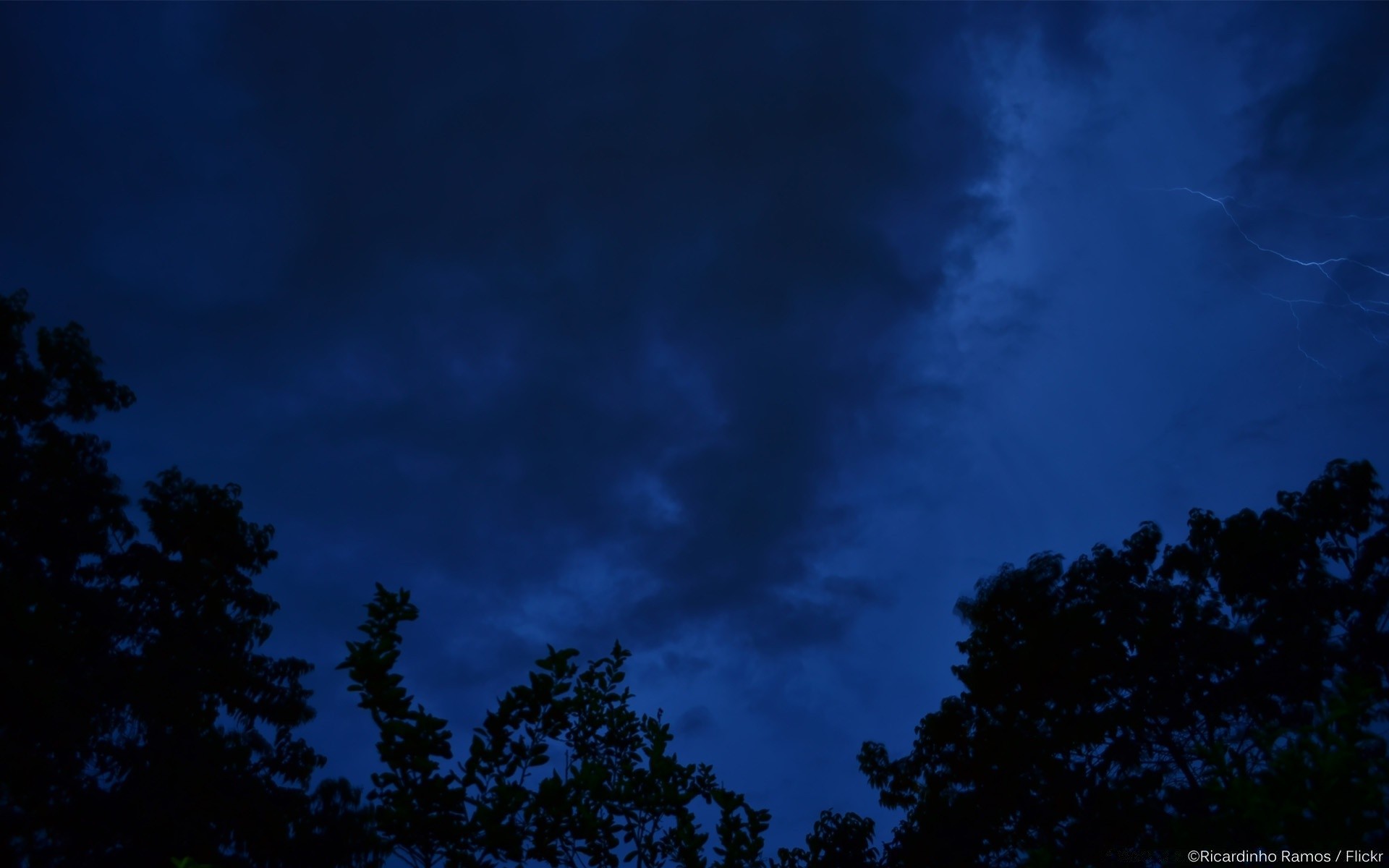 cielo cielo luna natura all aperto scuro luce paesaggio sera sole tramonto inverno crepuscolo tempo spazio silhouette autunno bel tempo luce del giorno alba