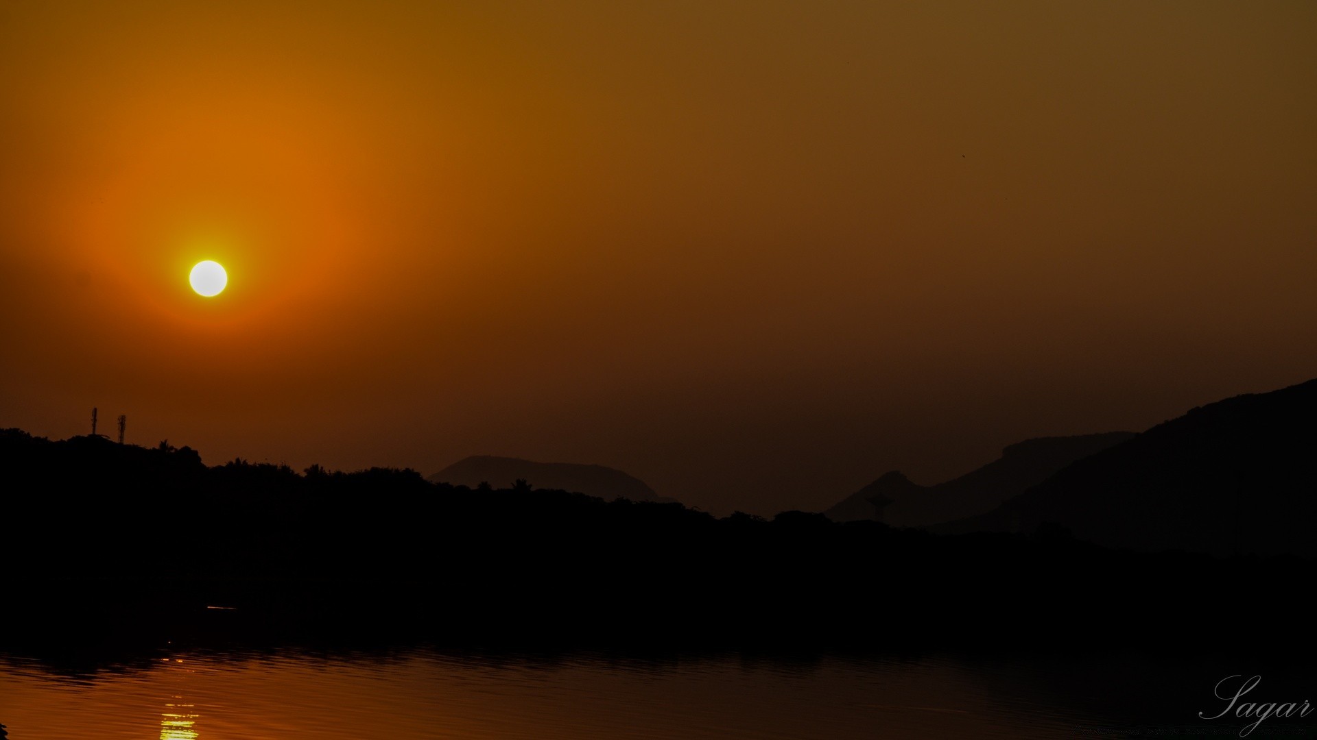 cielo tramonto alba sole sera crepuscolo luna cielo illuminato paesaggio silhouette nebbia luce bel tempo acqua all aperto viaggi montagna