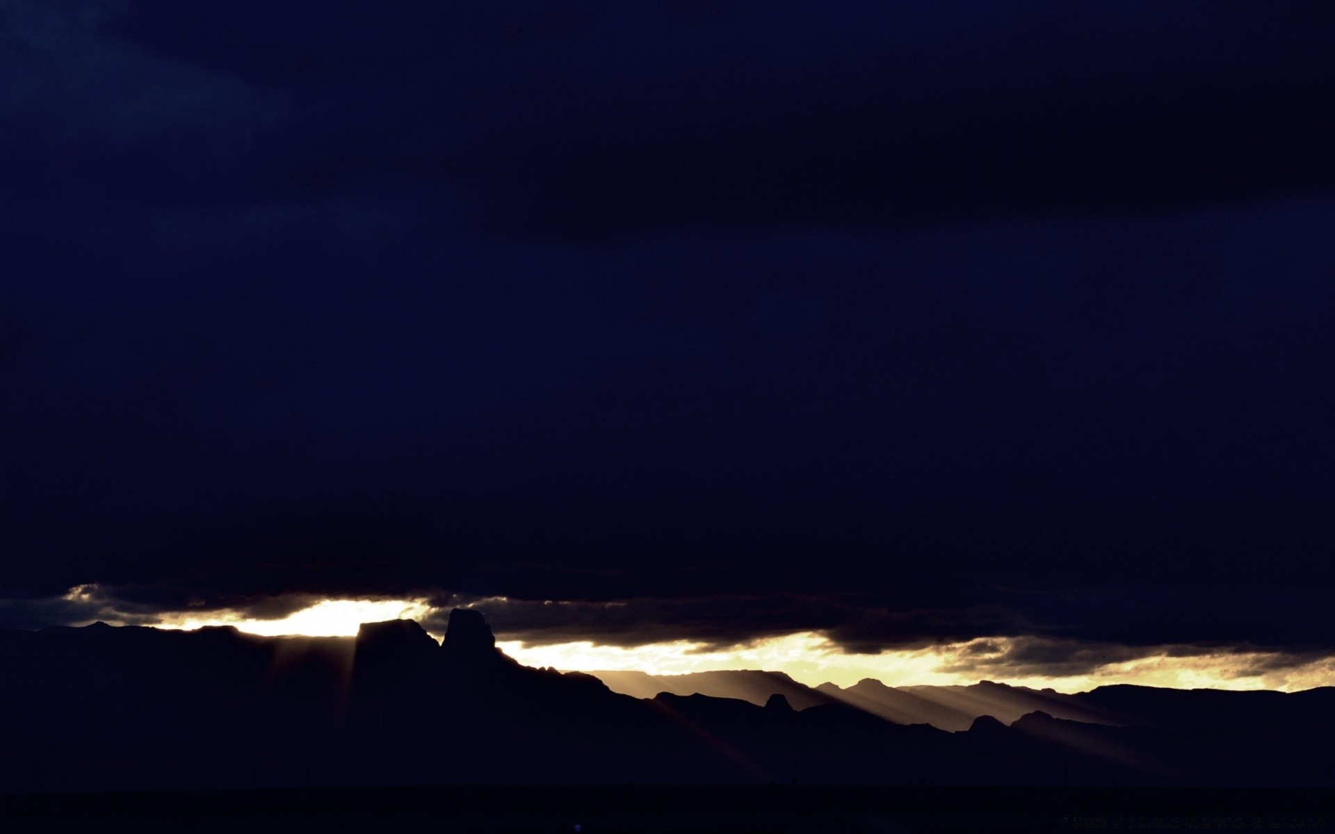 himmel himmel sturm licht sonnenuntergang abend silhouette dunkel landschaft flugzeug im freien wetter flugzeug dämmerung rauch hintergrundbeleuchtung wolke natur sonne dämmerung