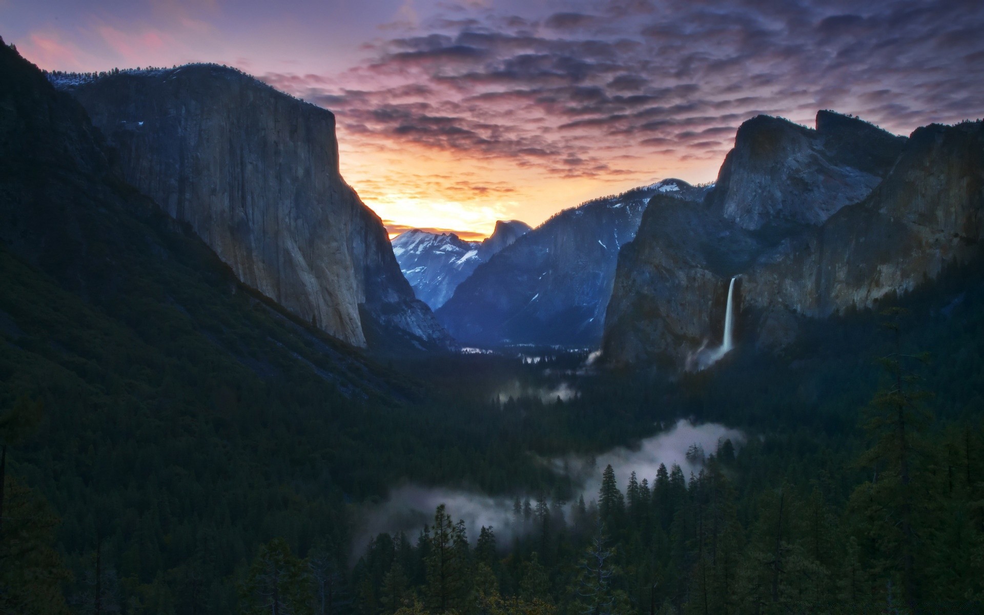 cascades paysage montagnes voyage eau à l extérieur neige coucher de soleil ciel nature aube scénique rock lumière du jour soir lac