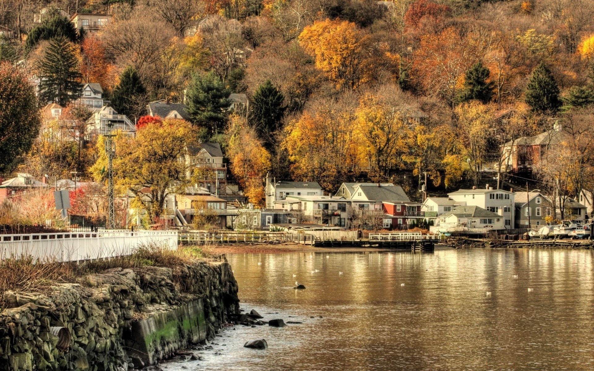 otoño otoño árbol agua río casa casa paisaje naturaleza reflexión lago viajes arquitectura madera al aire libre ciudad puente cielo escénico