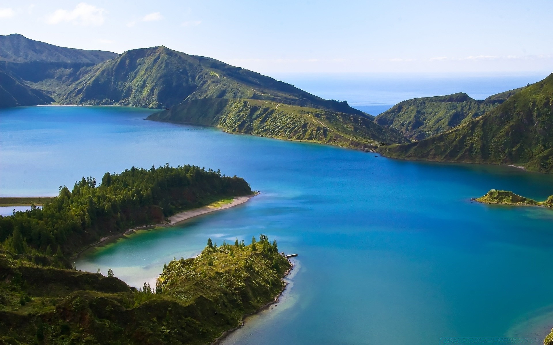 湖泊 水域 旅游 景观 海洋 户外 岛屿 自然 天空 风景 山