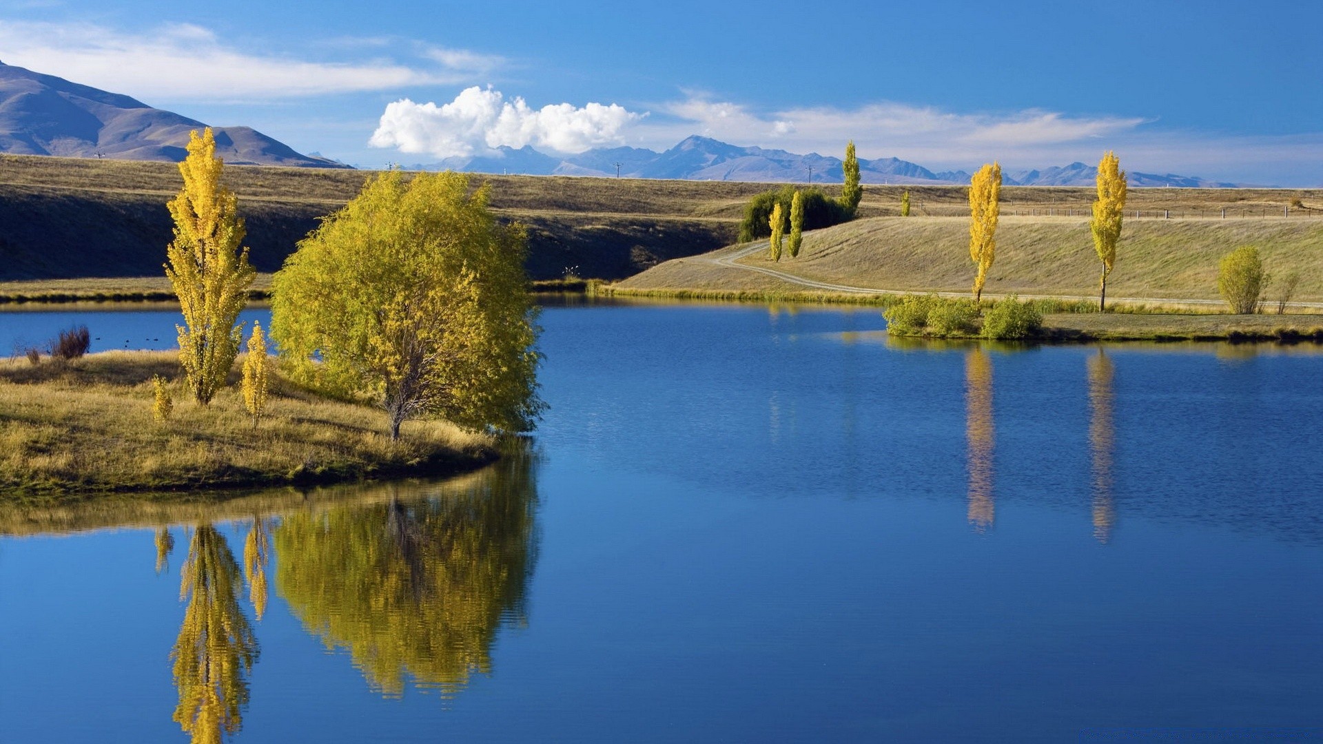 outono água lago paisagem reflexão rio céu viagens ao ar livre árvore cênica natureza luz do dia piscina