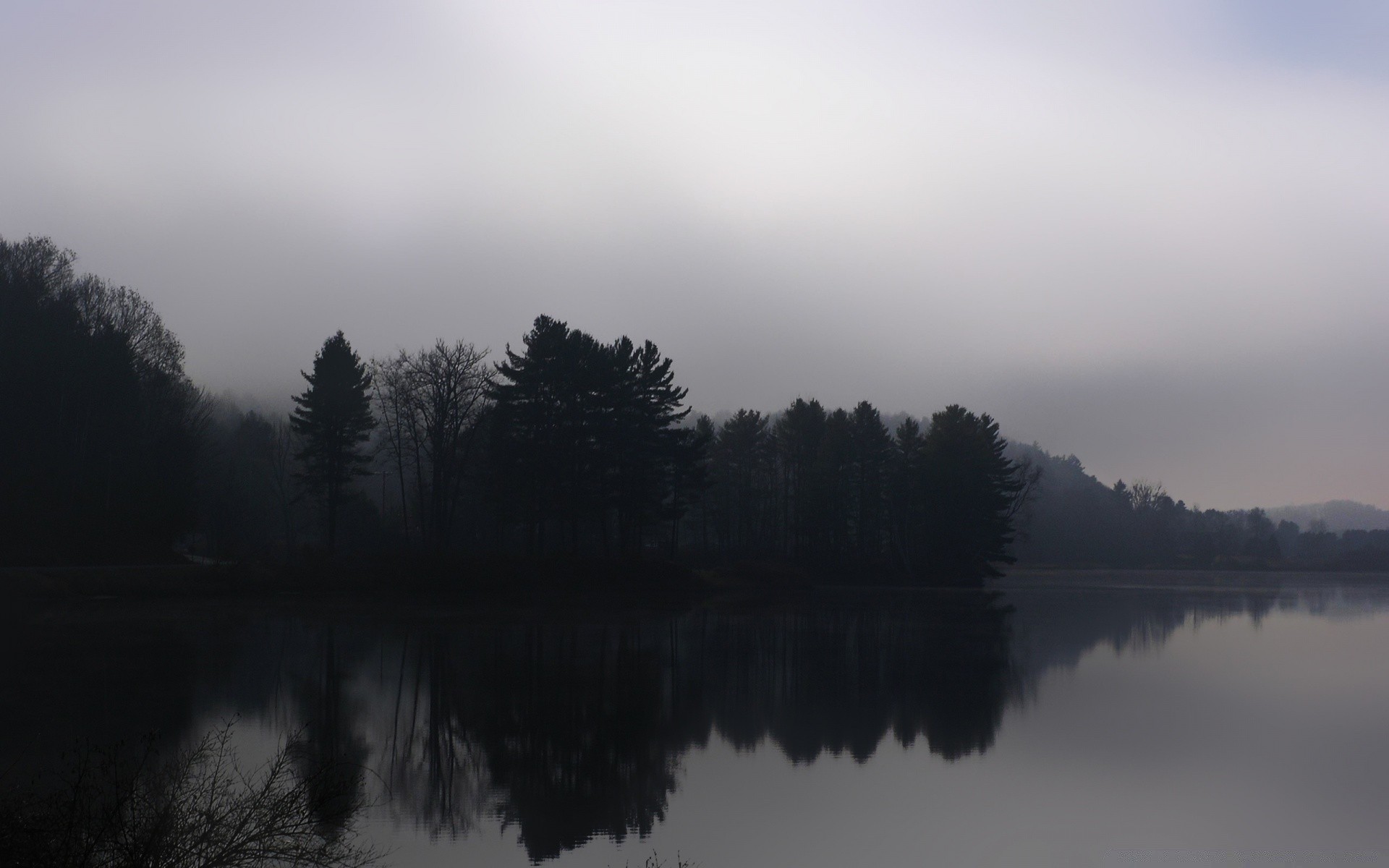 jezioro woda świt drzewo odbicie mgła na zewnątrz zachód słońca rzeka natura krajobraz mgła drewno wieczorem niebo księżyc