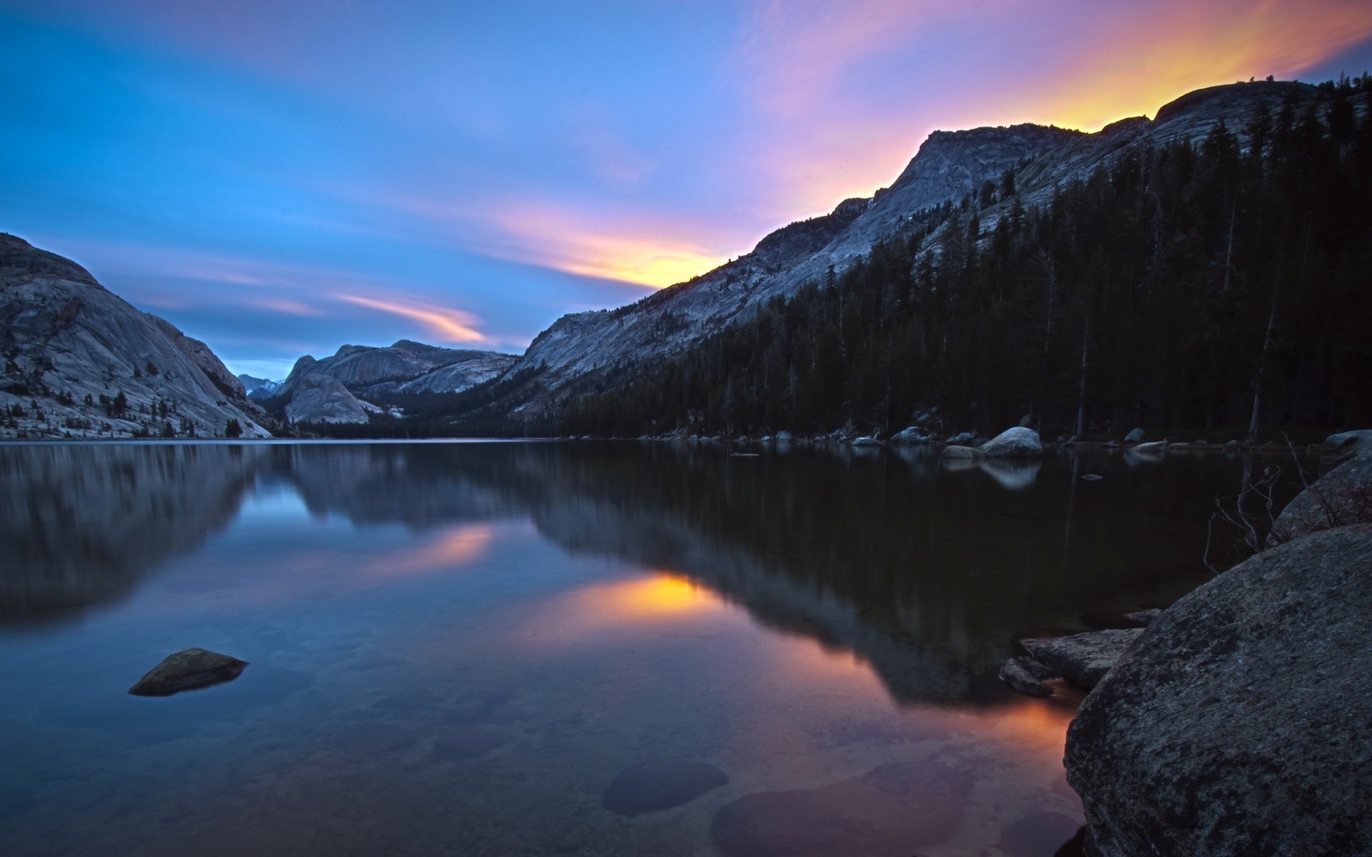 lac montagne neige eau paysage réflexion voyage coucher de soleil à l extérieur aube scénique soir ciel nature vallée