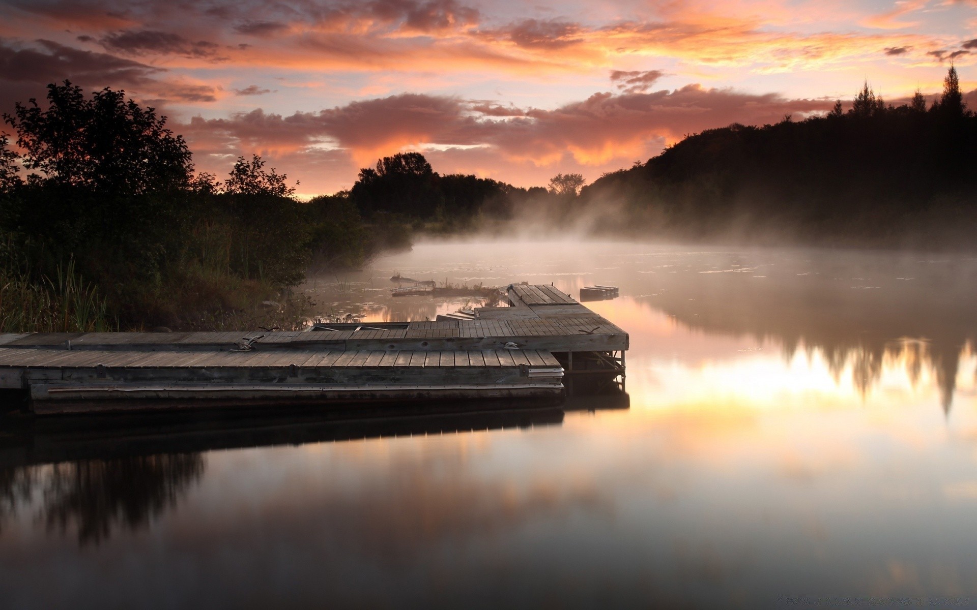 lac aube eau coucher de soleil réflexion rivière paysage nature ciel soleil automne brouillard lumière voyage soir à l extérieur crépuscule