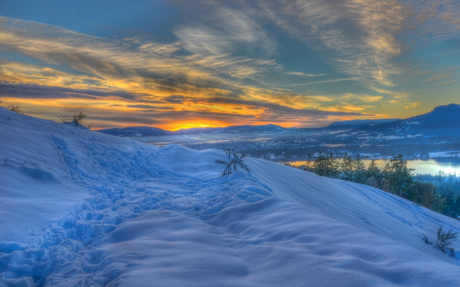 hiver paysage neige nature ciel coucher de soleil aube à l extérieur eau voyage scénique beau temps soir glace montagne froid temps lumière du jour