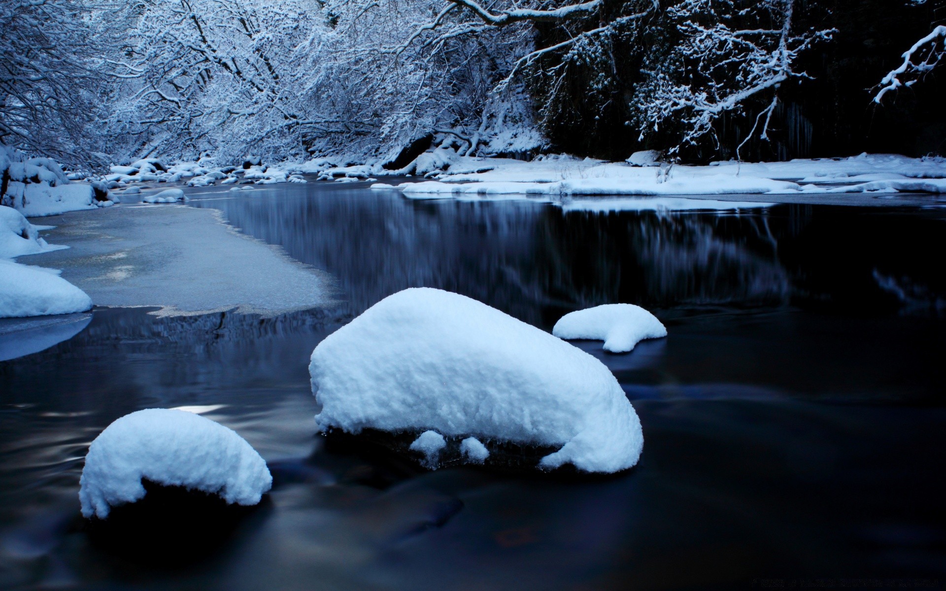 hiver neige eau glace froid congelé nature rivière à l extérieur gel rock paysage givré réflexion lac