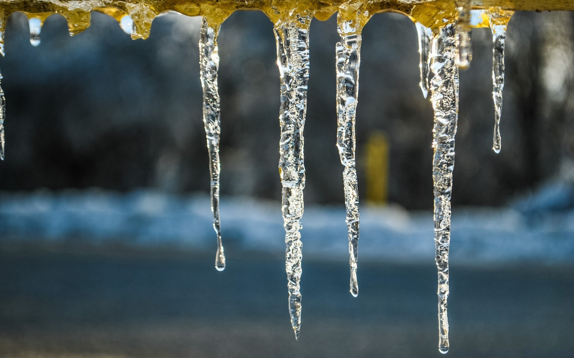 winter tropfen wasser eiszapfen nass flüssigkeit spritzen tropfenfänger kalt trinken natur schmelzen glas türkis gefroren cool klar blase frost