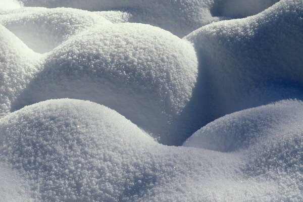 Winter. Frost. Flauschiger Schnee