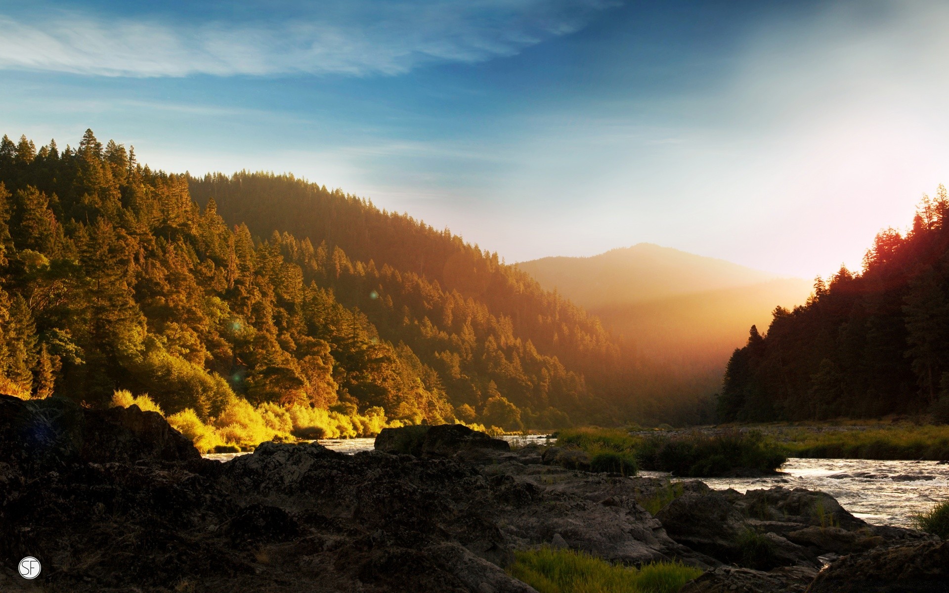 paysage paysage coucher de soleil automne nature aube montagnes ciel à l extérieur arbre eau voyage soir bois brouillard scénique rivière