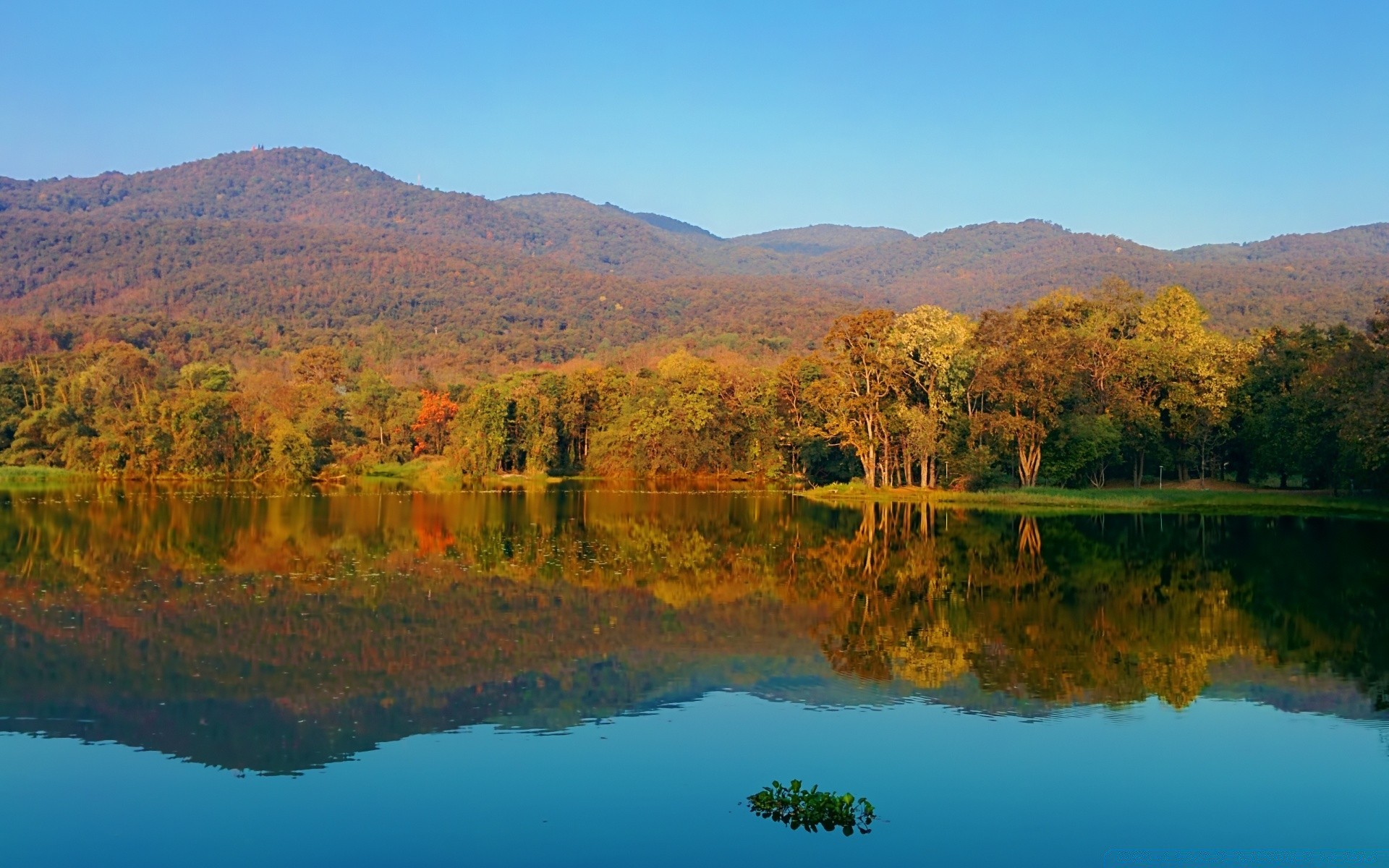 lake water landscape nature tree travel sky outdoors scenic wood reflection river fall mountain leaf