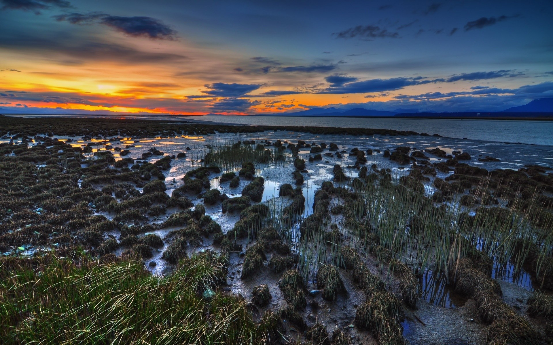 lac eau coucher de soleil paysage mer mer plage océan ciel crépuscule soir nature aube voyage paysage scénique rock à l extérieur réflexion lumière