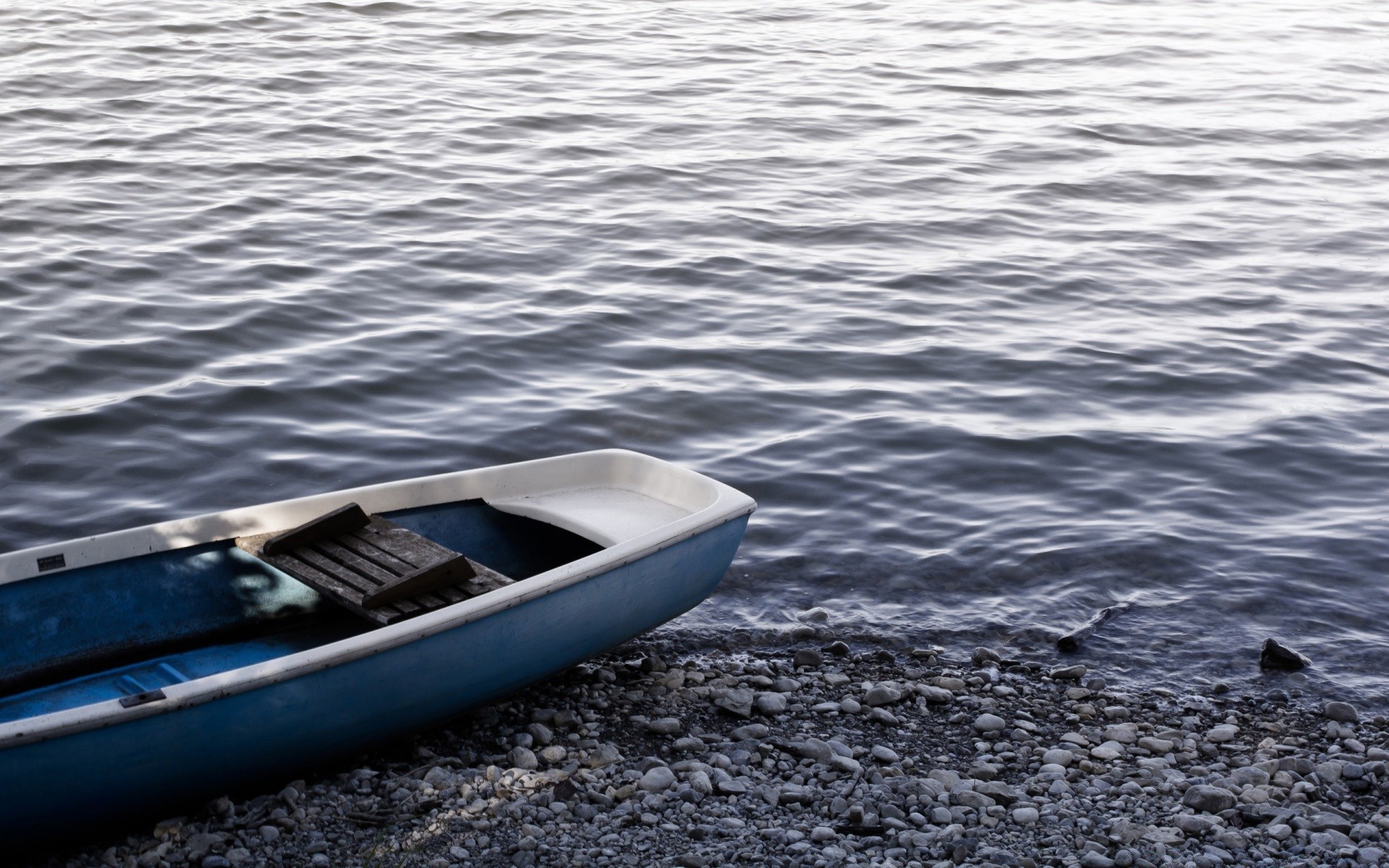 jeziora woda jednostka pływająca morze system transportu łódź samochód ocean rekreacja odbicie podróż rzeka chłód łódź wiosłowa na zewnątrz wakacje plaża