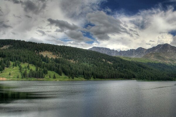 Mountains on the background of a mirror lake