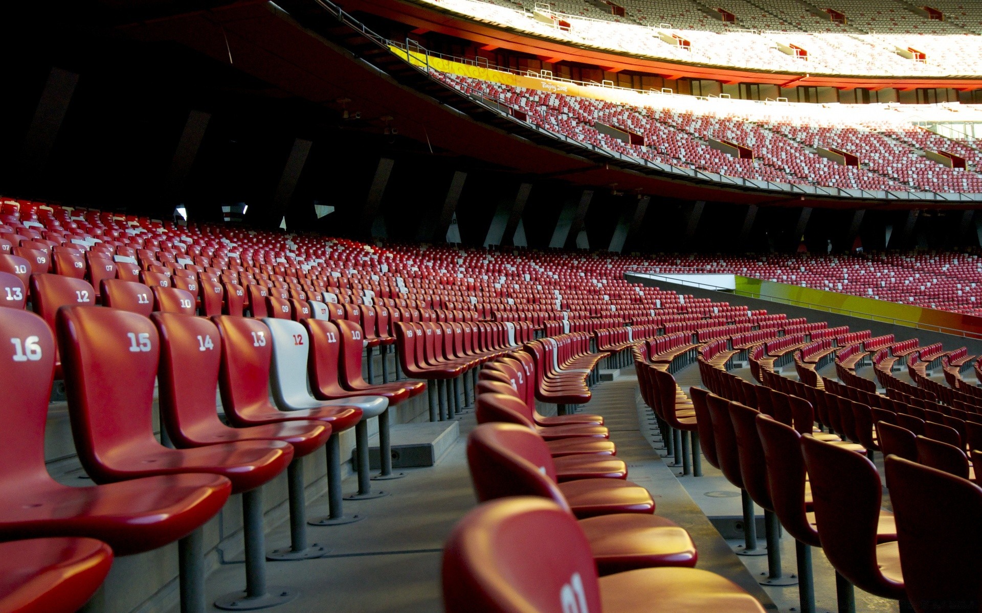 futebol assento estádio auditório auditório anfiteatros cadeira cordas anfiteatros concerto banco futebol assento teatro vazio anfiteatros evento vago fase