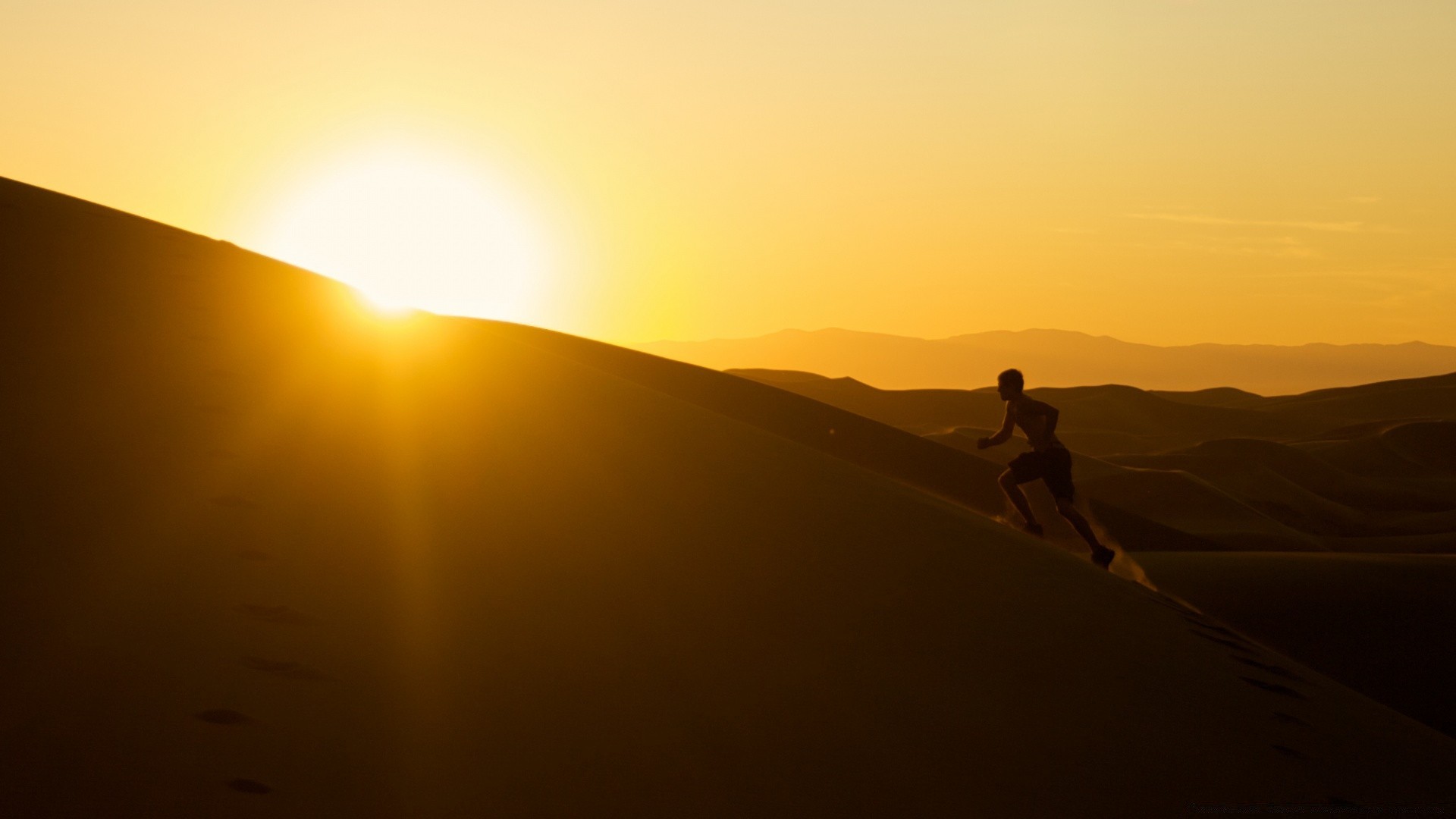 fitness puesta de sol iluminado amanecer noche paisaje sol crepúsculo silueta cielo montañas luz viajes aventura desierto al aire libre