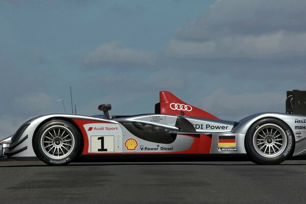 Photo of a racing car on the track