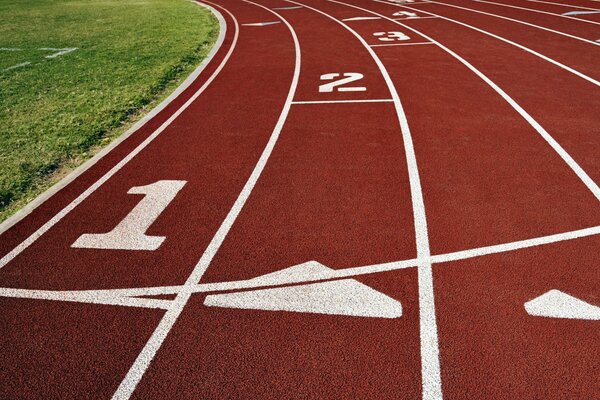 Treadmill for track and field athletes