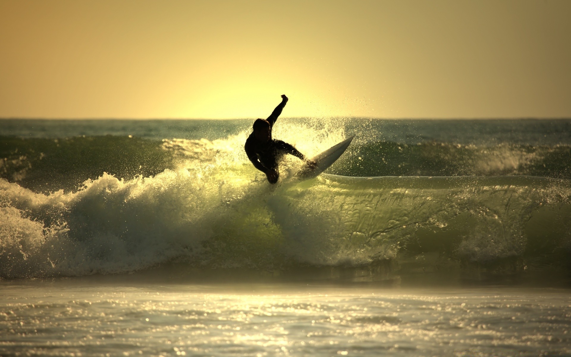 surf acqua tramonto spiaggia oceano mare surf alba sagoma sole azione cielo crepuscolo sera mare illuminato tempesta paesaggio