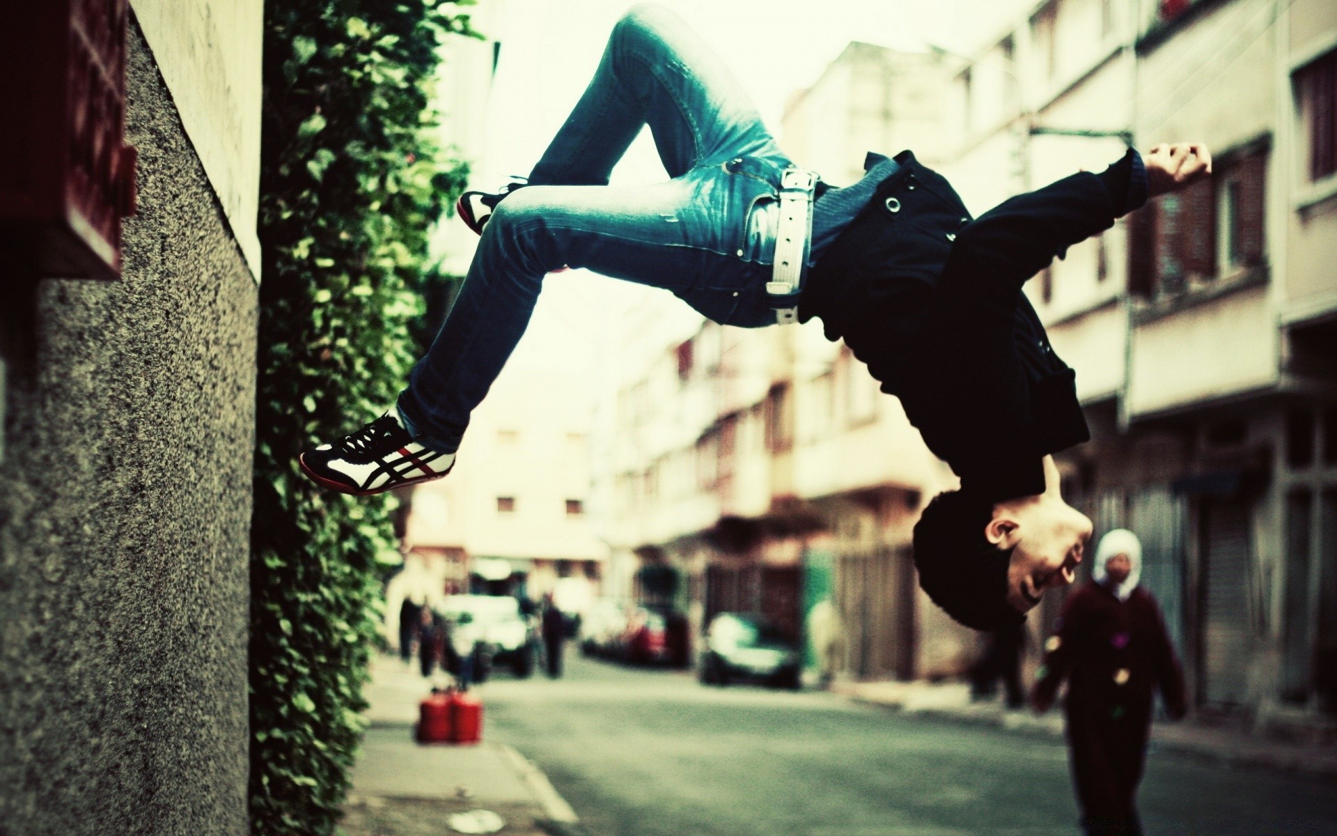 parkour sokak bir yetişkin kentsel adam şehir açık havada kadın eylem