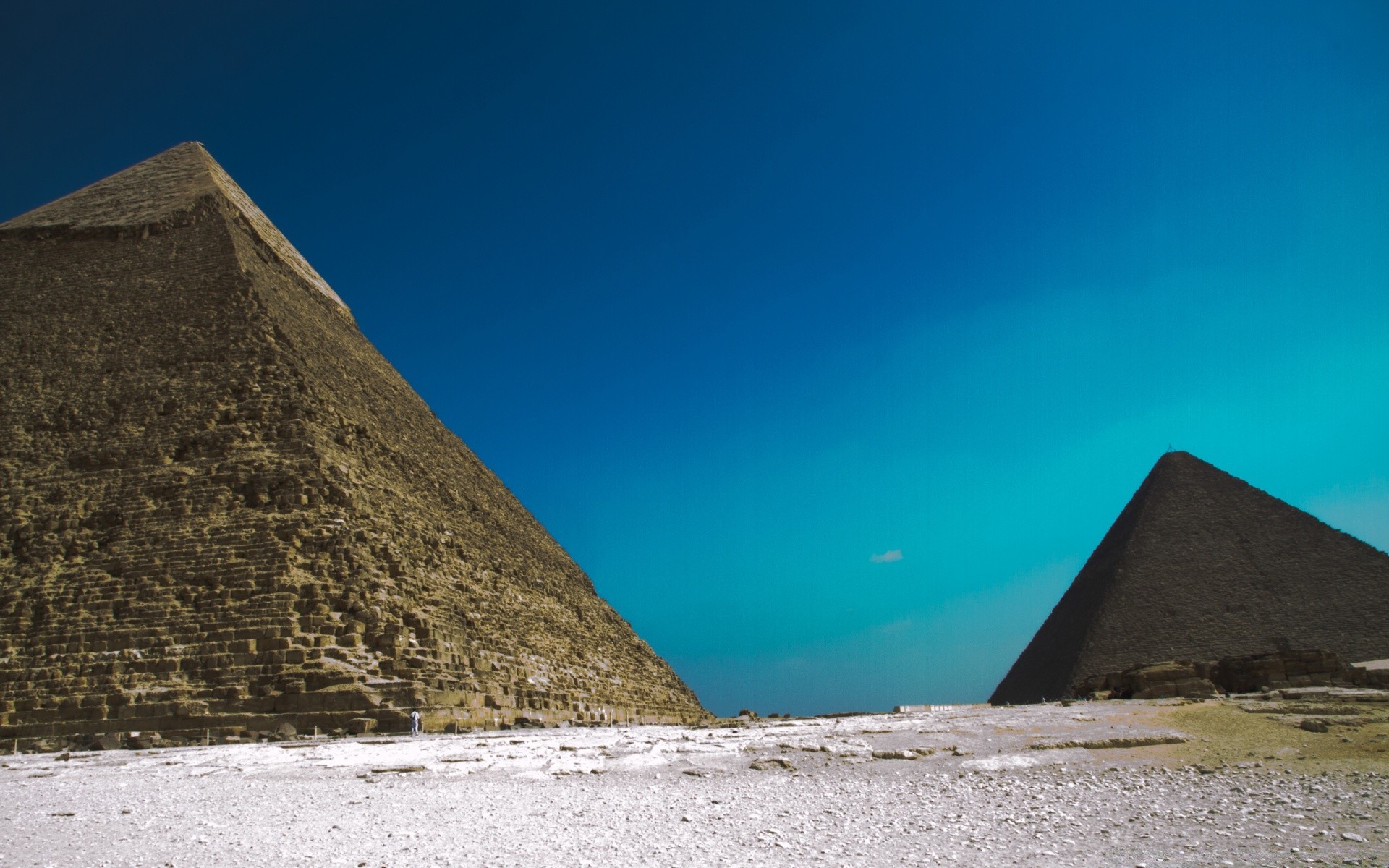 áfrica pirâmide deserto viagens areia paisagem pedra ao ar livre céu túmulo arqueologia luz do dia faraó triângulo