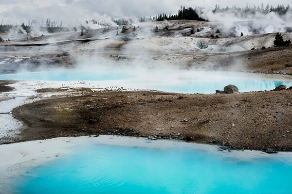 Geyser d eau chaude en Amérique