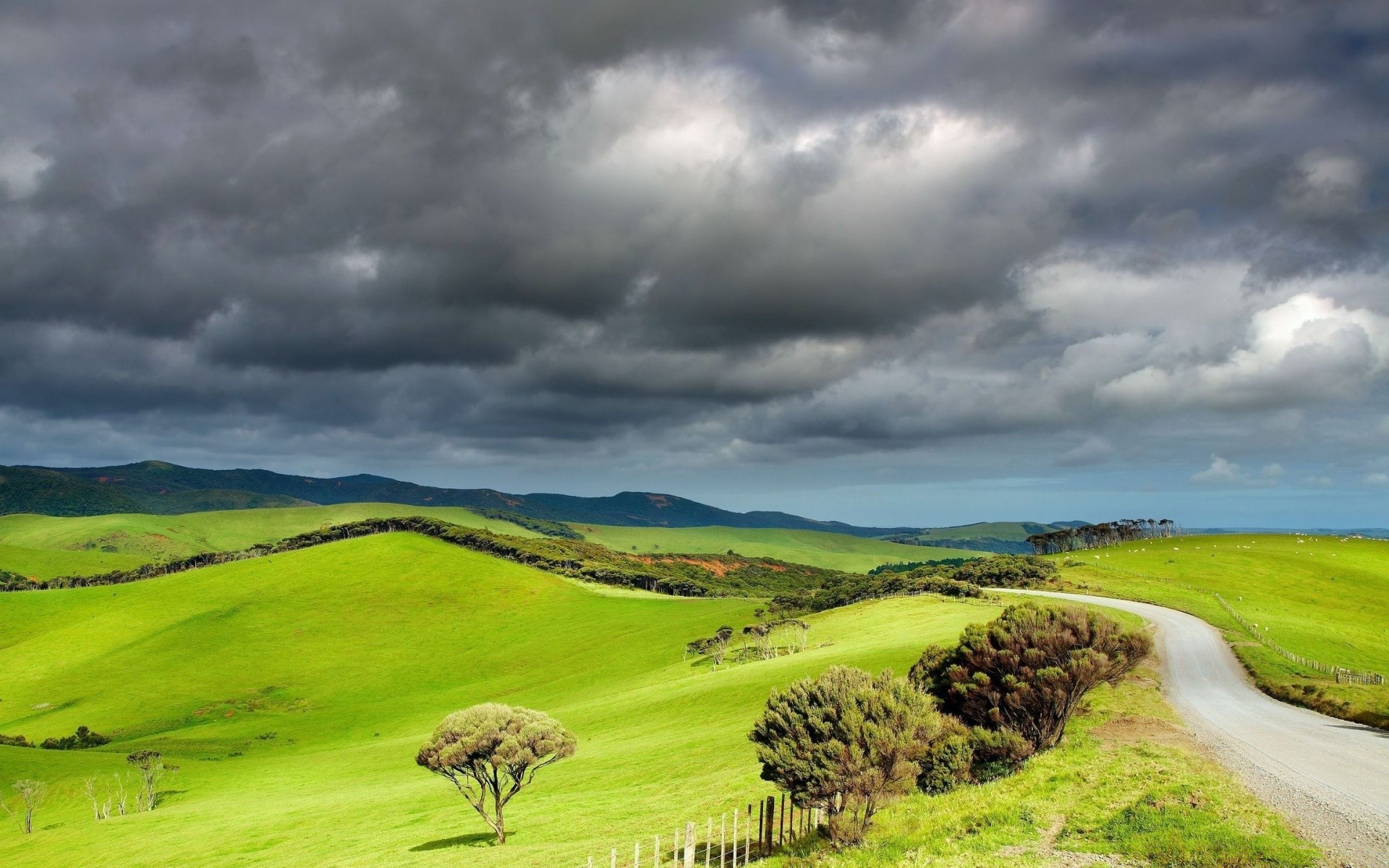 paisaje hierba paisaje naturaleza campo rural al aire libre cielo verano pasto agricultura tierras de cultivo viajes golf buen tiempo