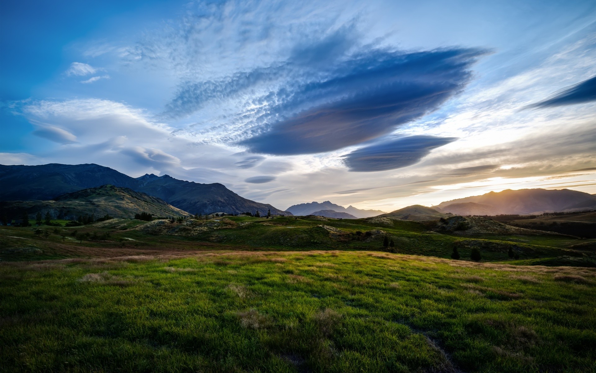 landschaft landschaft himmel reisen natur berge im freien sonnenuntergang hügel morgendämmerung gras