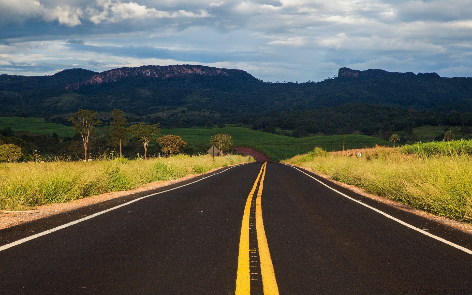 américa carretera asfalto carretera viajes vacío largo guía cielo sistema de transporte perspectiva paisaje al aire libre naturaleza recta rural campo unidad